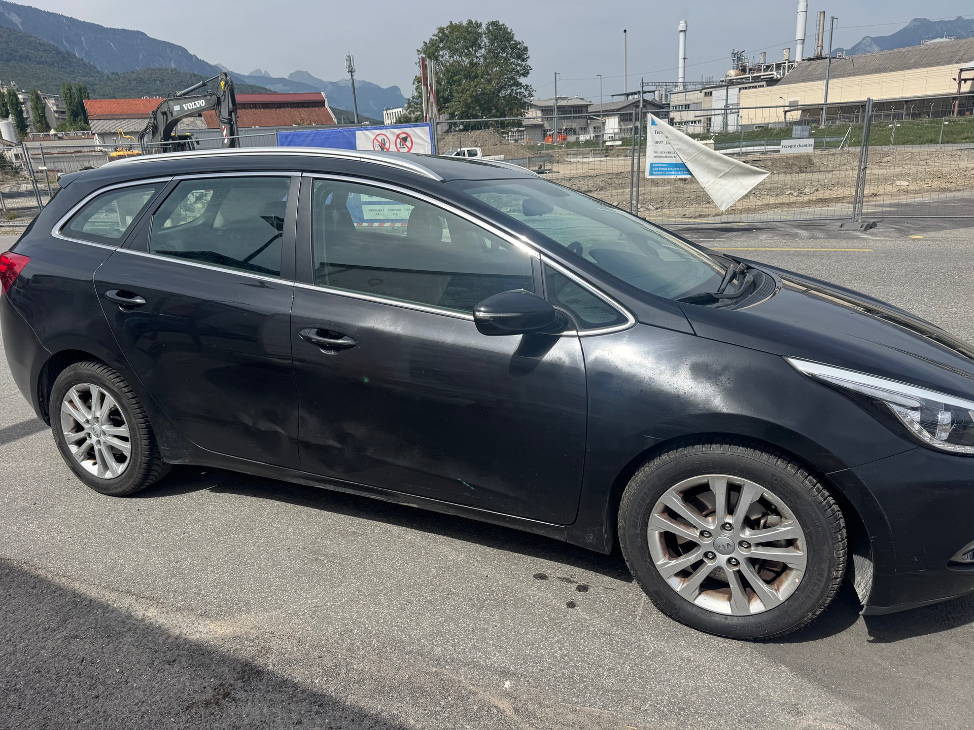 KIA Cee'd Sportswagon 1.6 GDi FiFa World Cup Ed. DCT-image-2