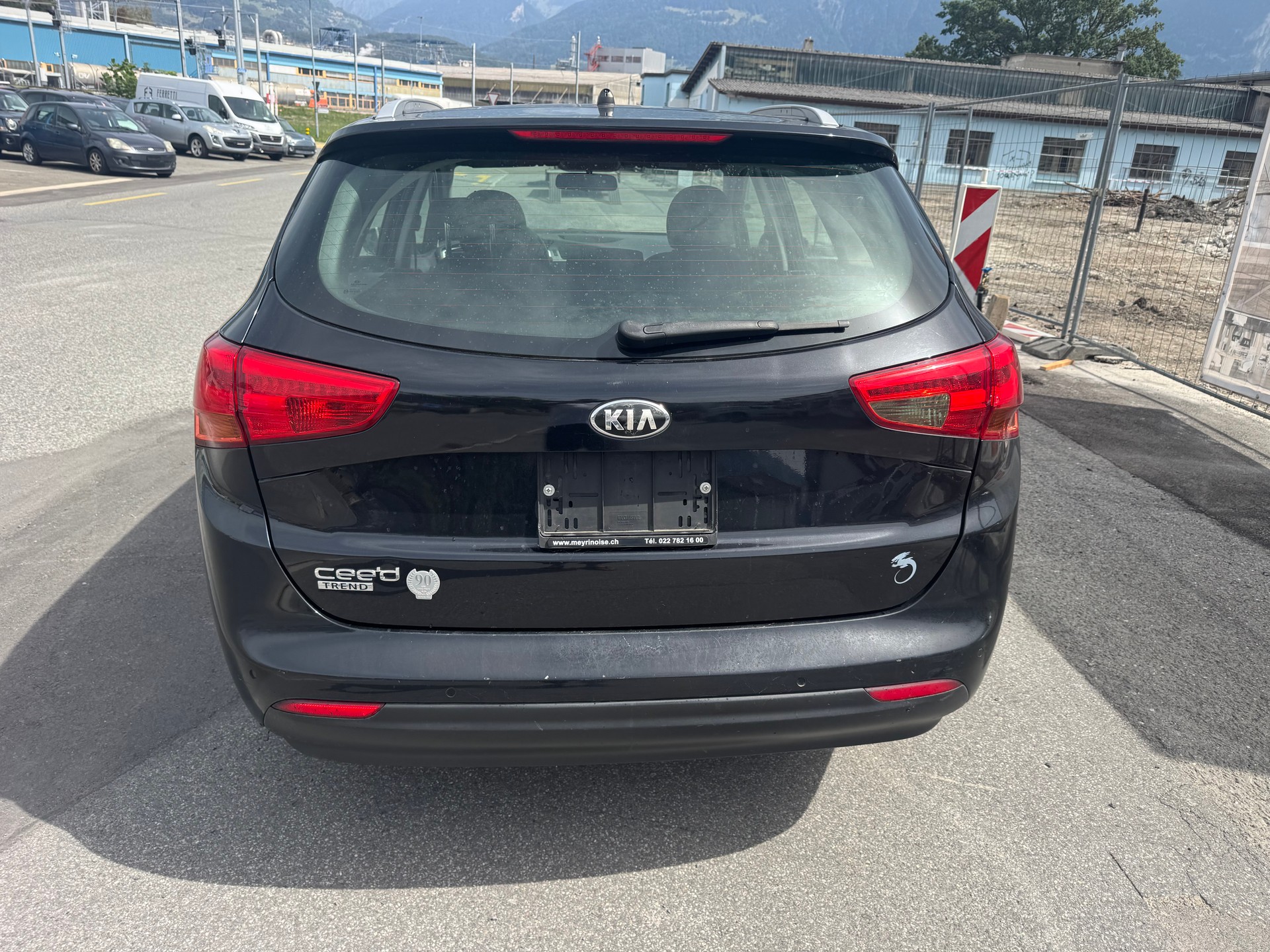KIA Cee'd Sportswagon 1.6 GDi FiFa World Cup Ed. DCT-image-1