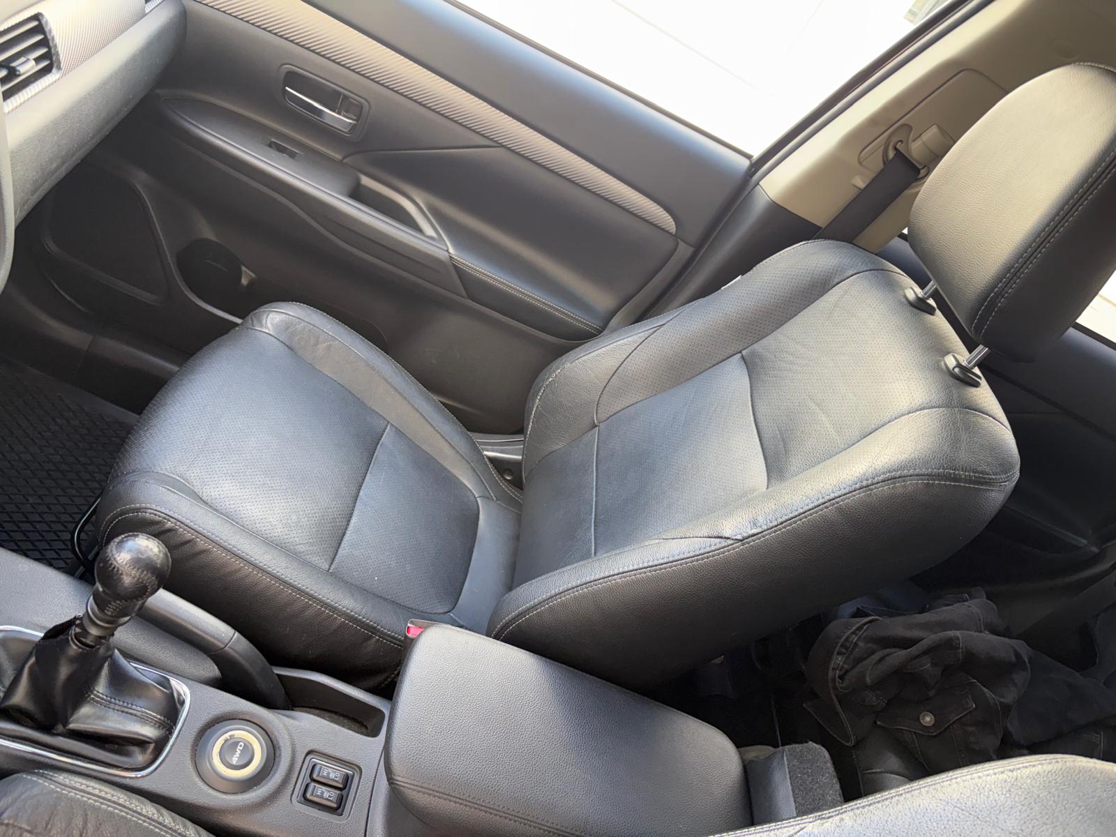 MITSUBISHI Outlander 2,2 4WD 6-G Leder 7-Platz-image-9