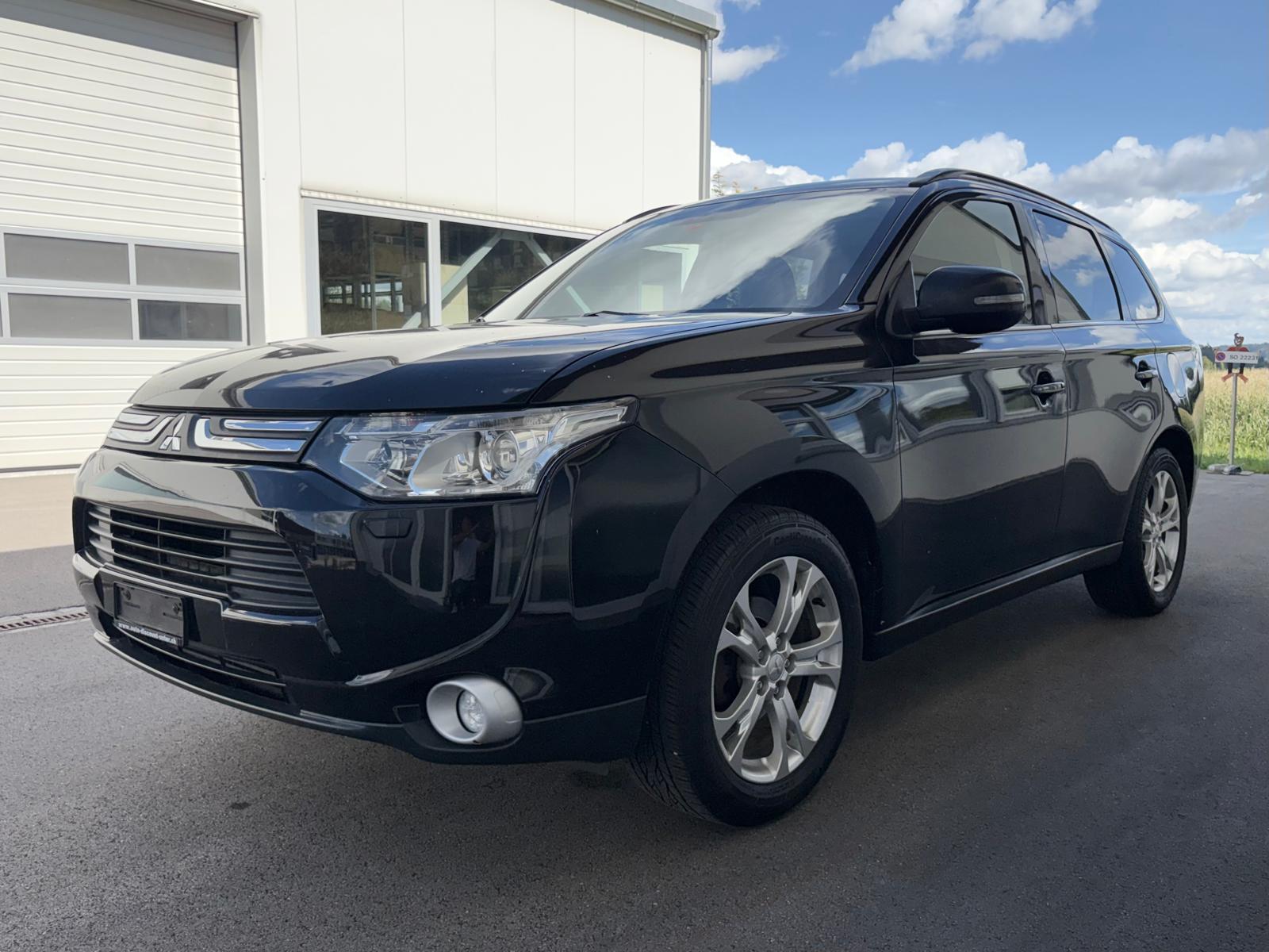 MITSUBISHI Outlander 2,2 4WD 6-G Leder 7-Platz-image-3