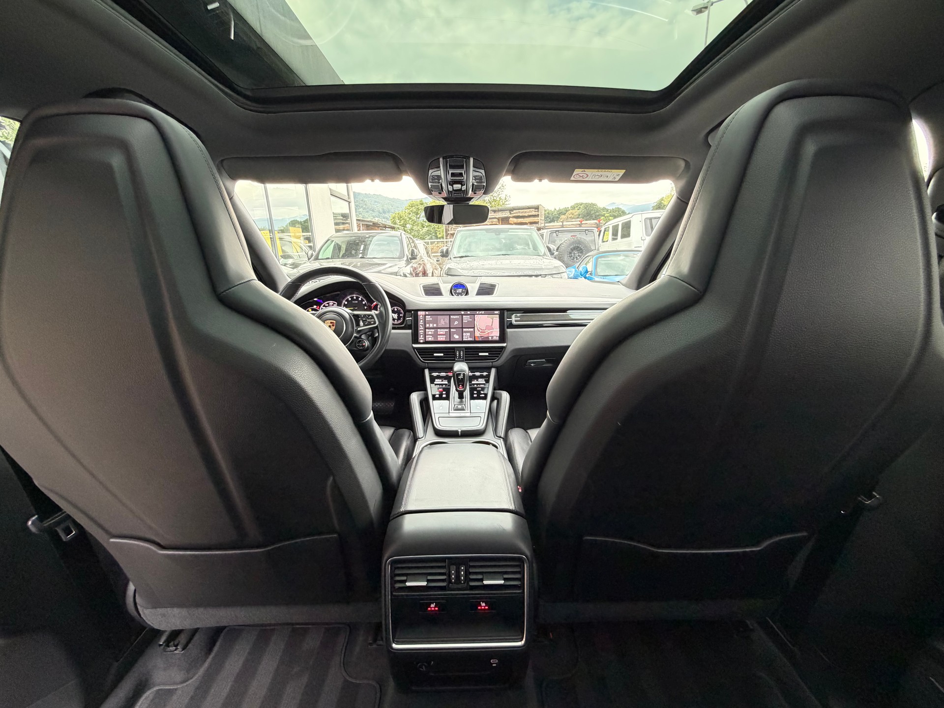 PORSCHE Cayenne E-Hybrid-image-16