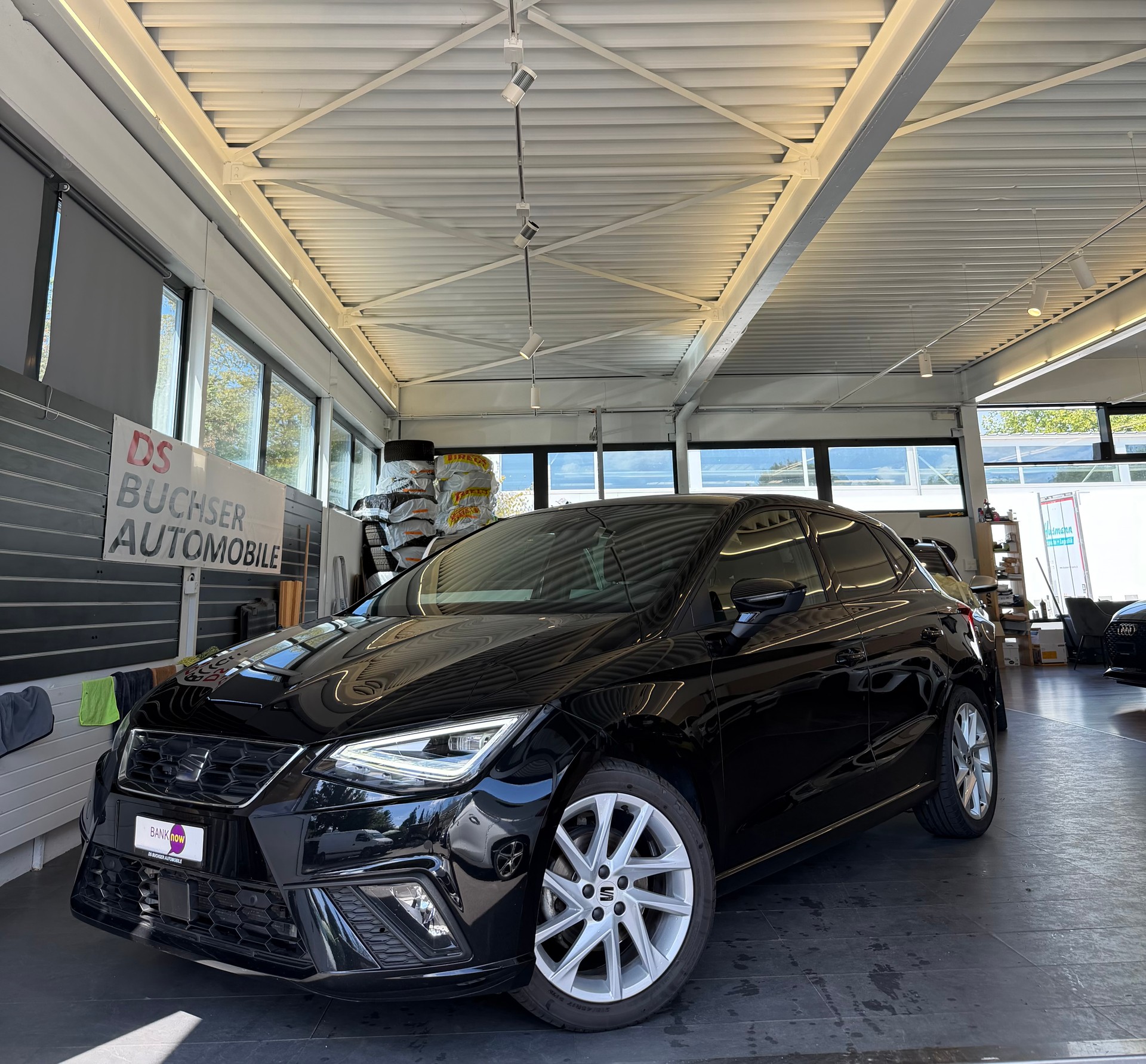 SEAT Ibiza 1.0 TSI 110 Hola FR DSG-image-0