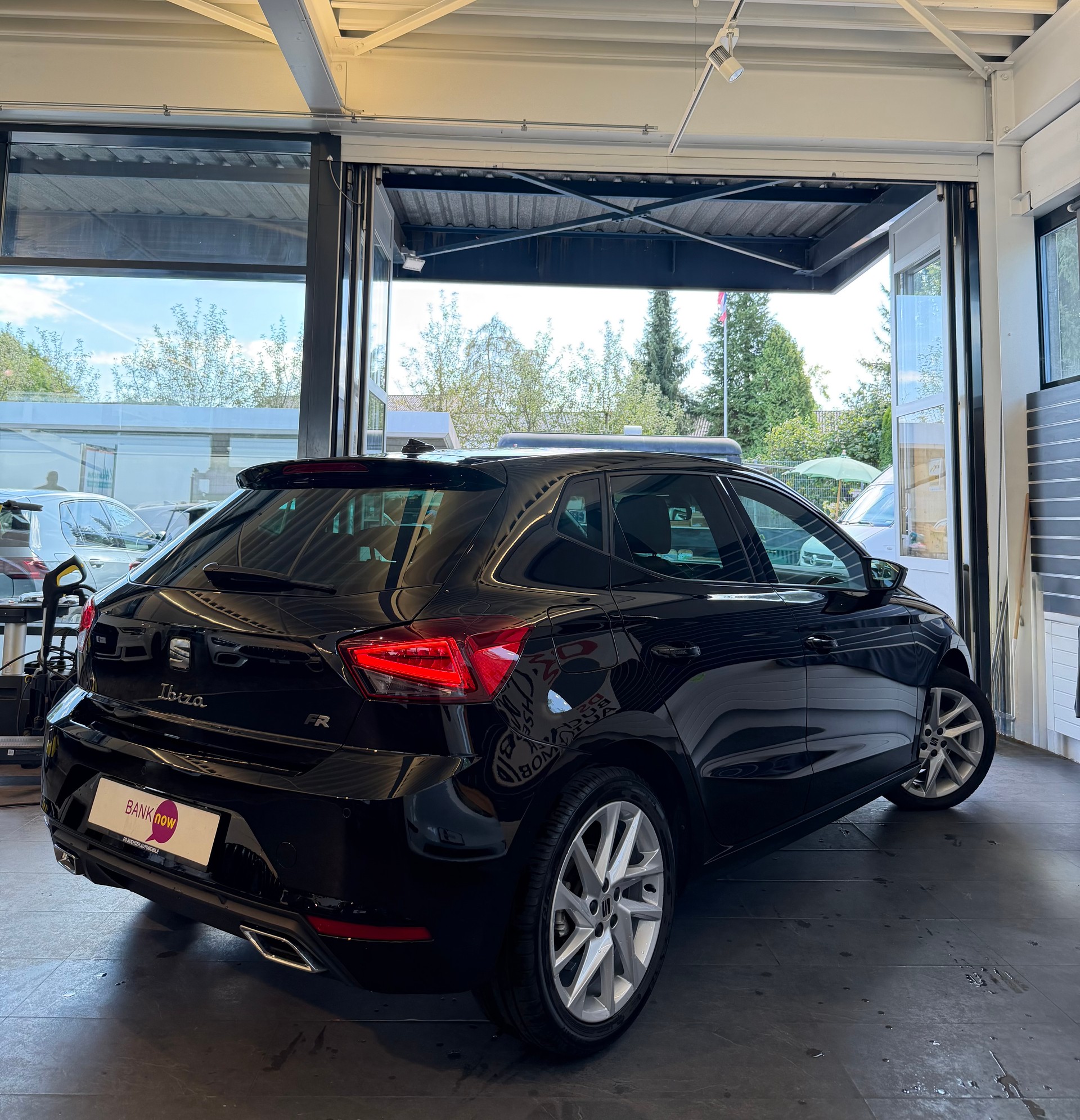 SEAT Ibiza 1.0 TSI 110 Hola FR DSG-image-3