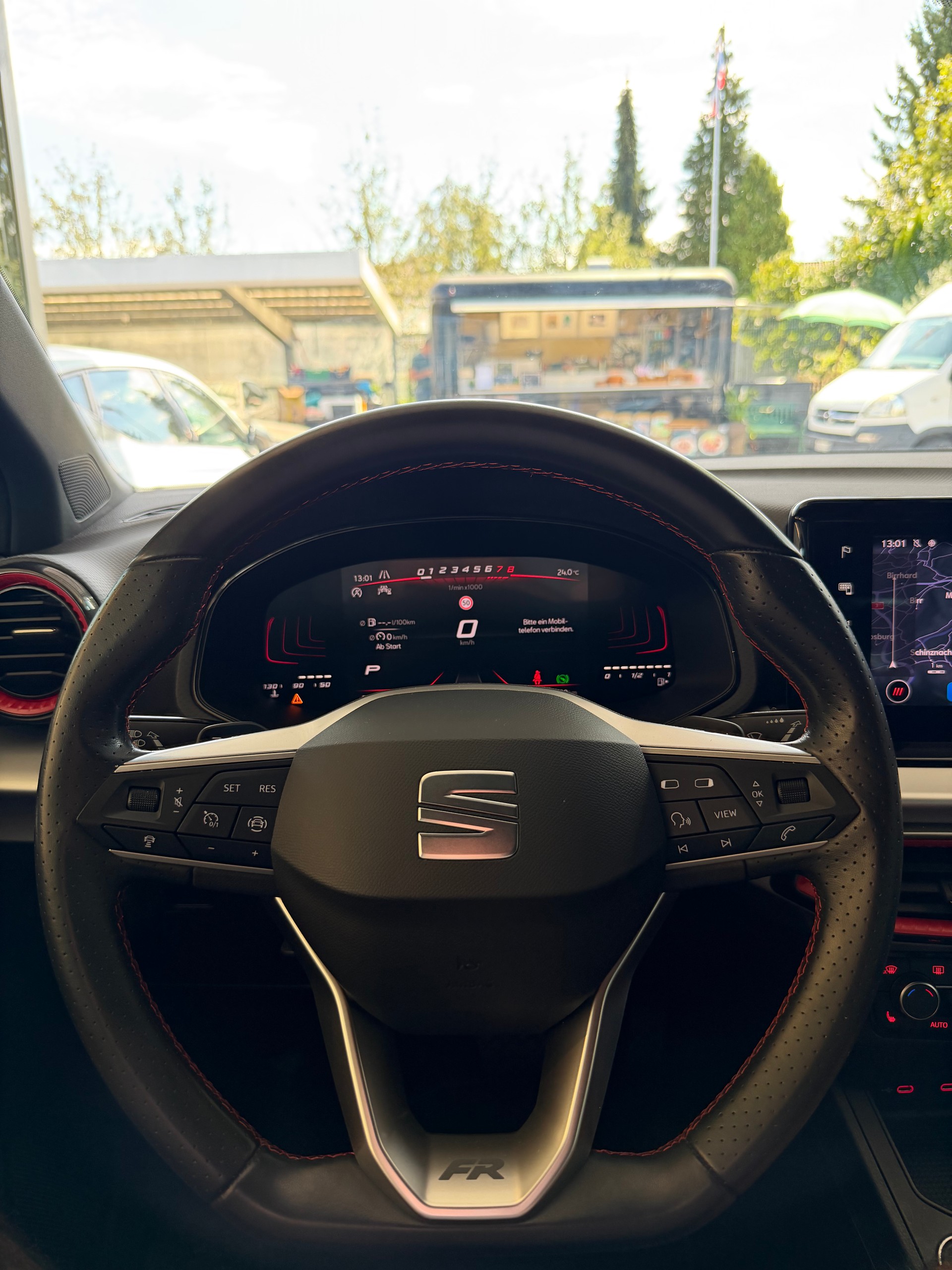 SEAT Ibiza 1.0 TSI 110 Hola FR DSG-image-11