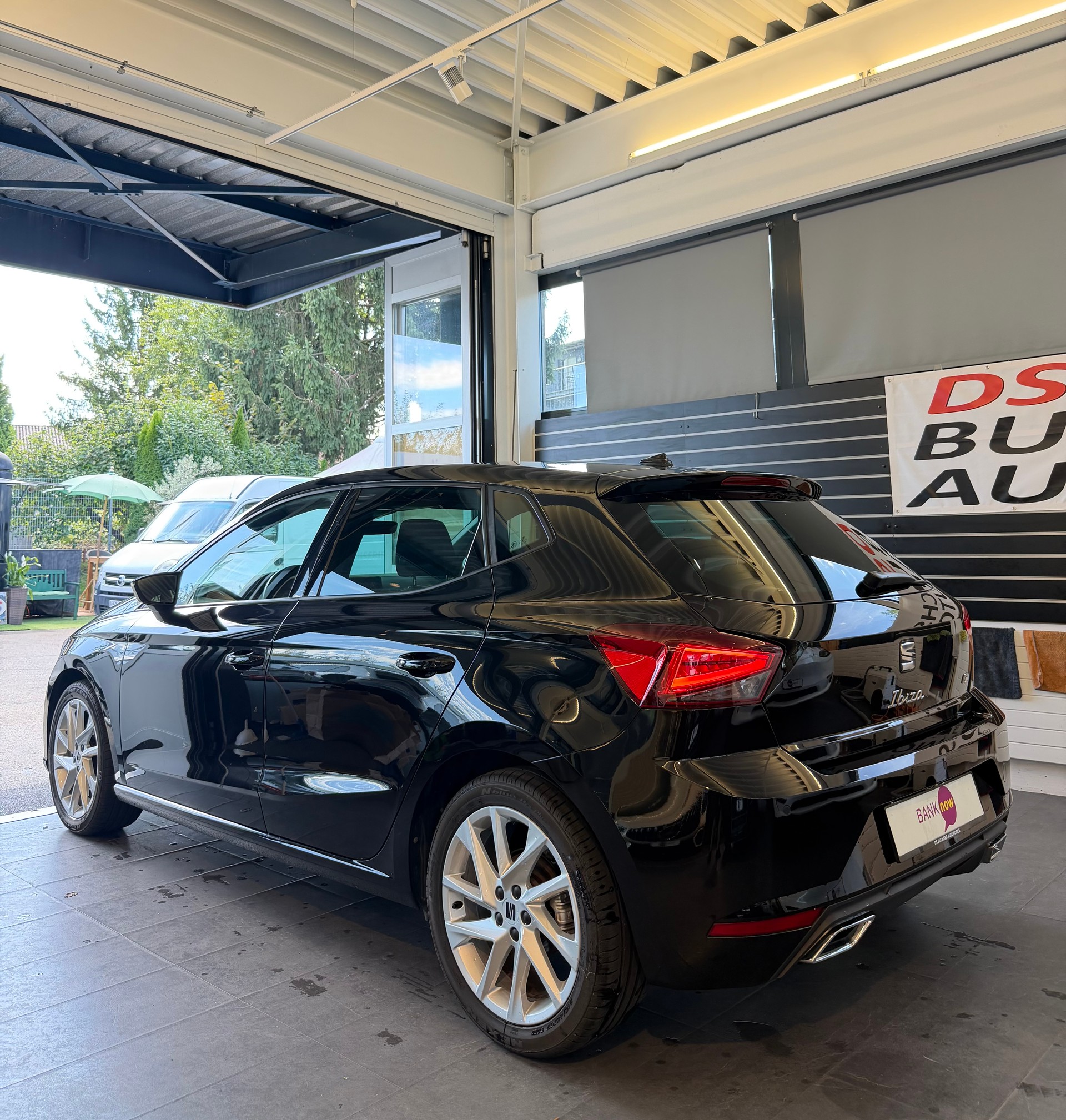SEAT Ibiza 1.0 TSI 110 Hola FR DSG-image-4