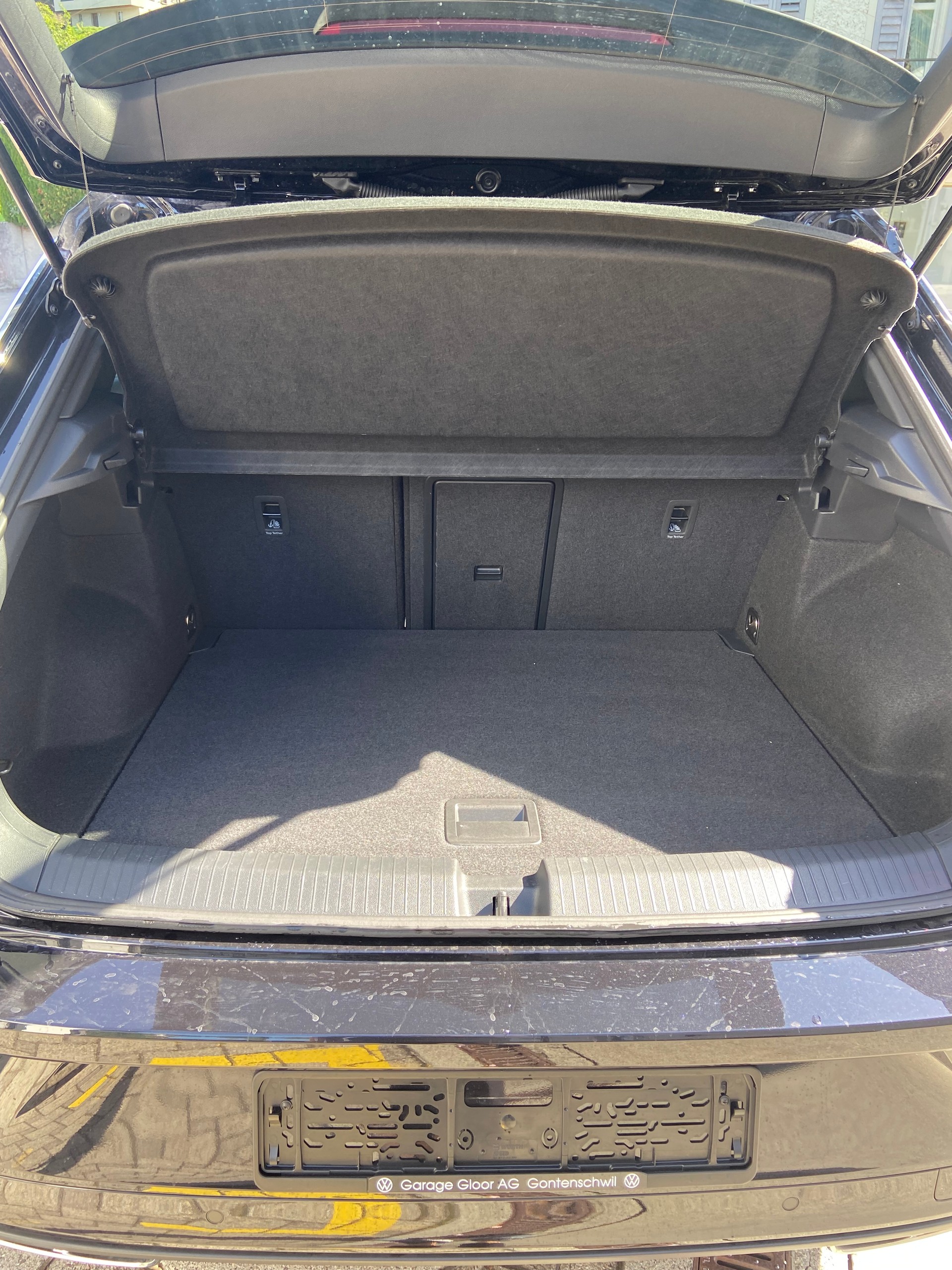 VW T-Roc 2.0 TSI R-Line DSG 4Motion-image-4