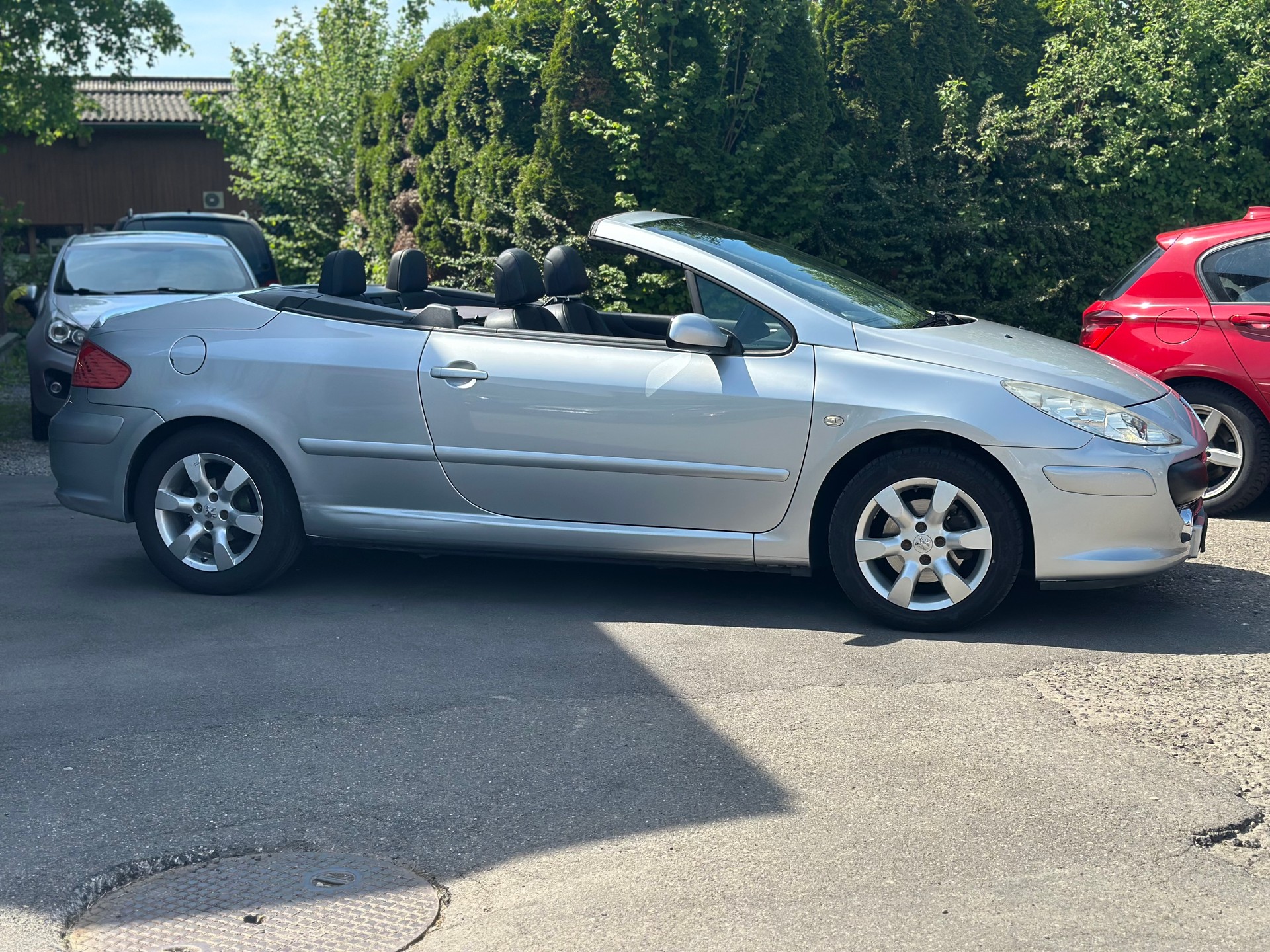 PEUGEOT 307 CC 2.0 16V Platinum Edition-image-3