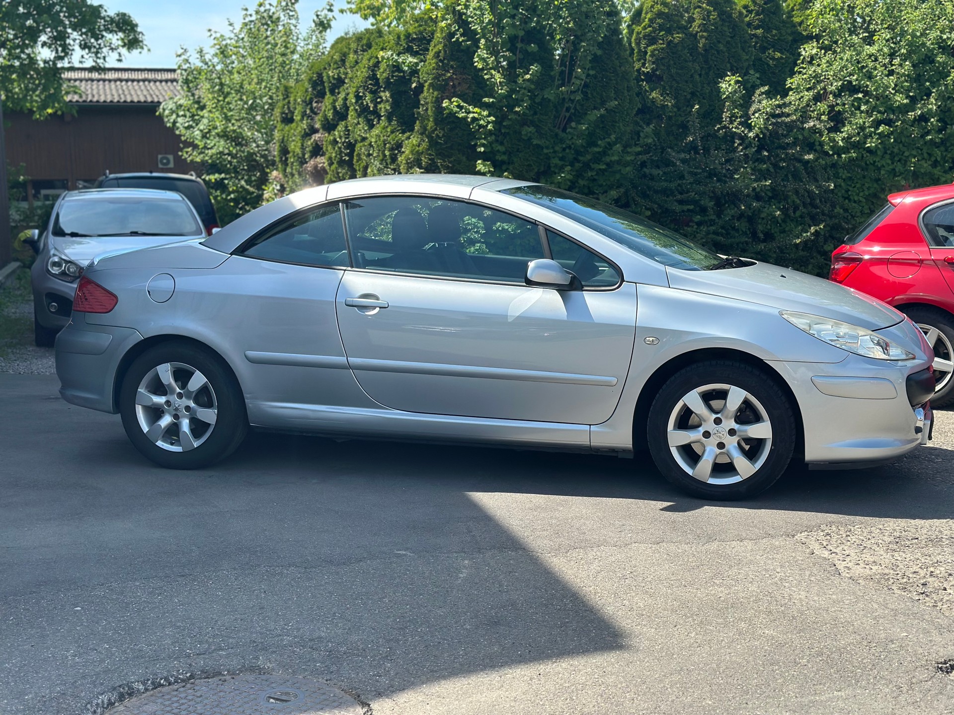 PEUGEOT 307 CC 2.0 16V Platinum Edition-image-4