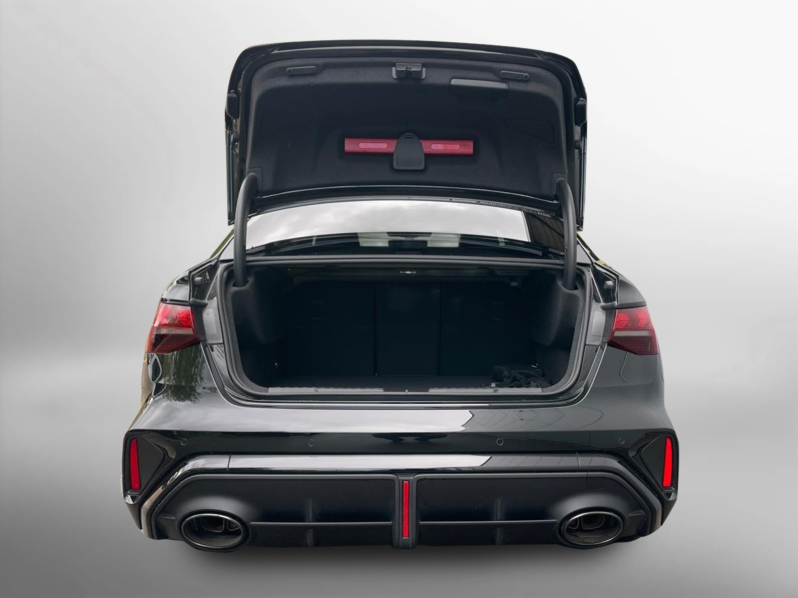 AUDI RS3 Limousine 2.5 TSI quattro S-tronic-image-10