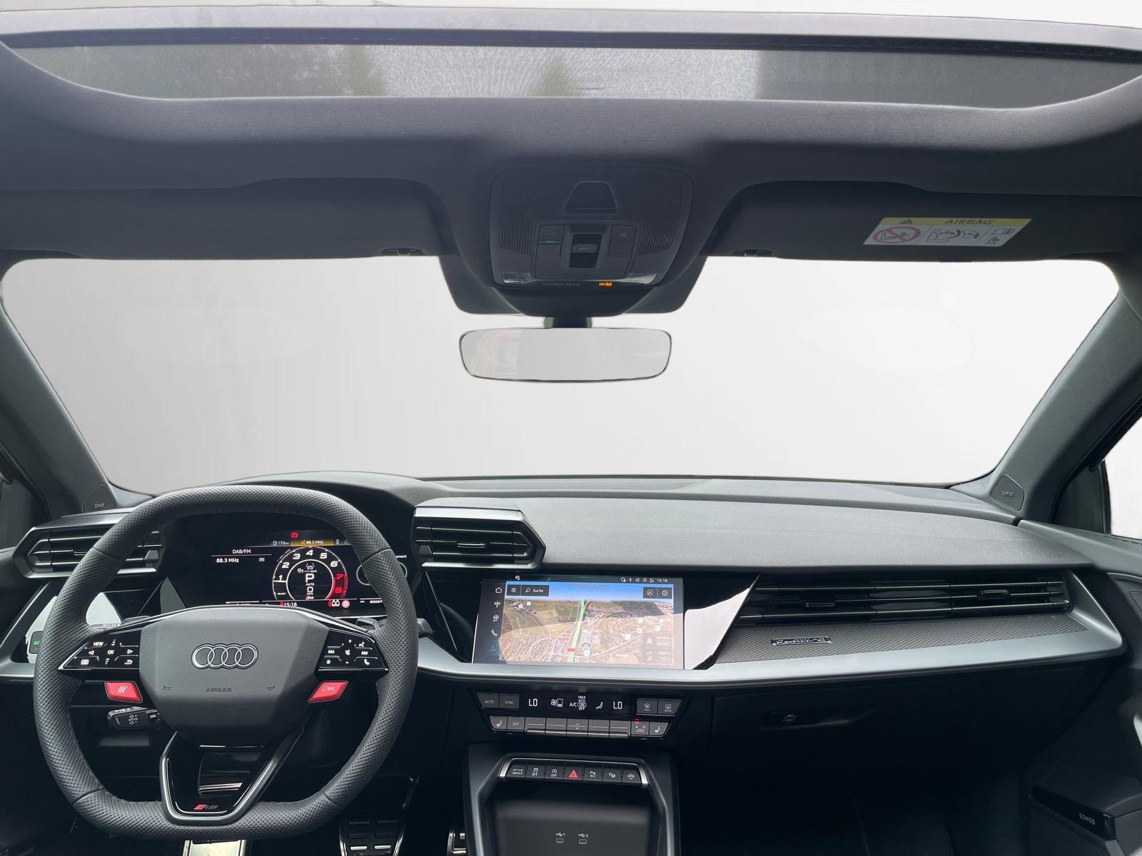AUDI RS3 Limousine 2.5 TSI quattro S-tronic-image-6