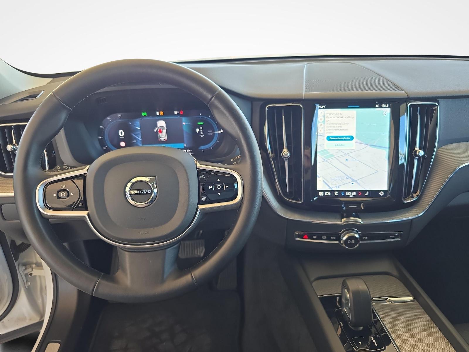 VOLVO XC60 2.0 T6 TE Plus Dark eAWD-image-13