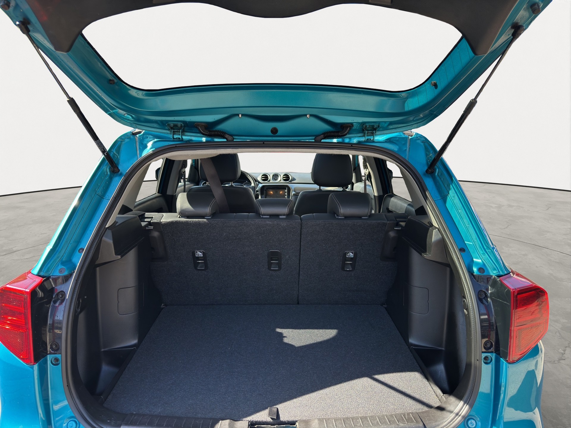 SUZUKI Vitara 1.4 Boosterjet Compact Top Automatic-image-6