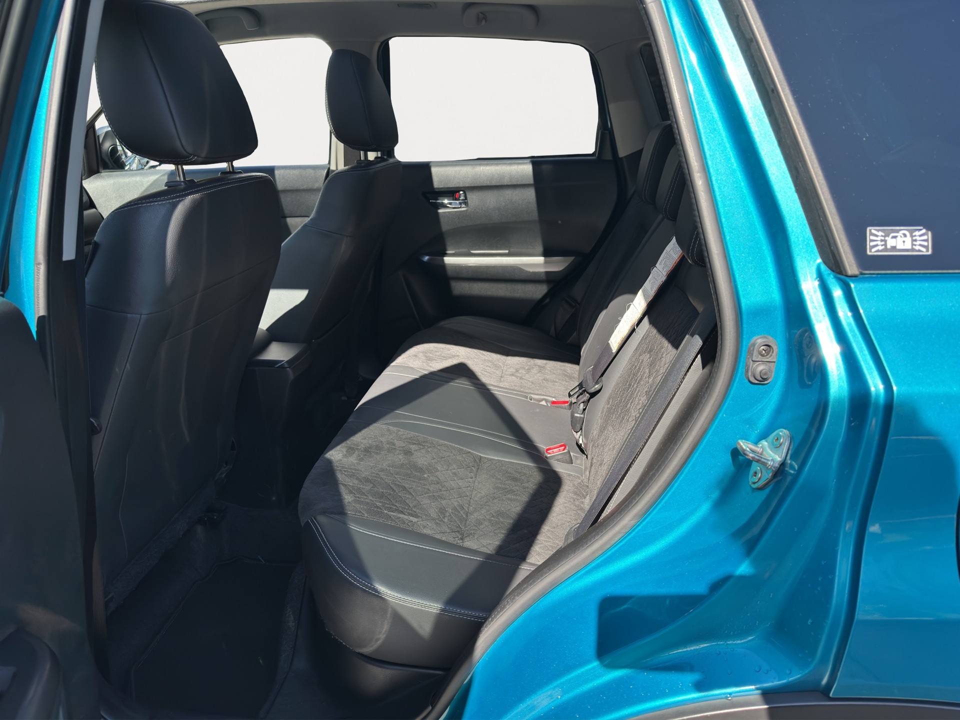 SUZUKI Vitara 1.4 Boosterjet Compact Top Automatic-image-5