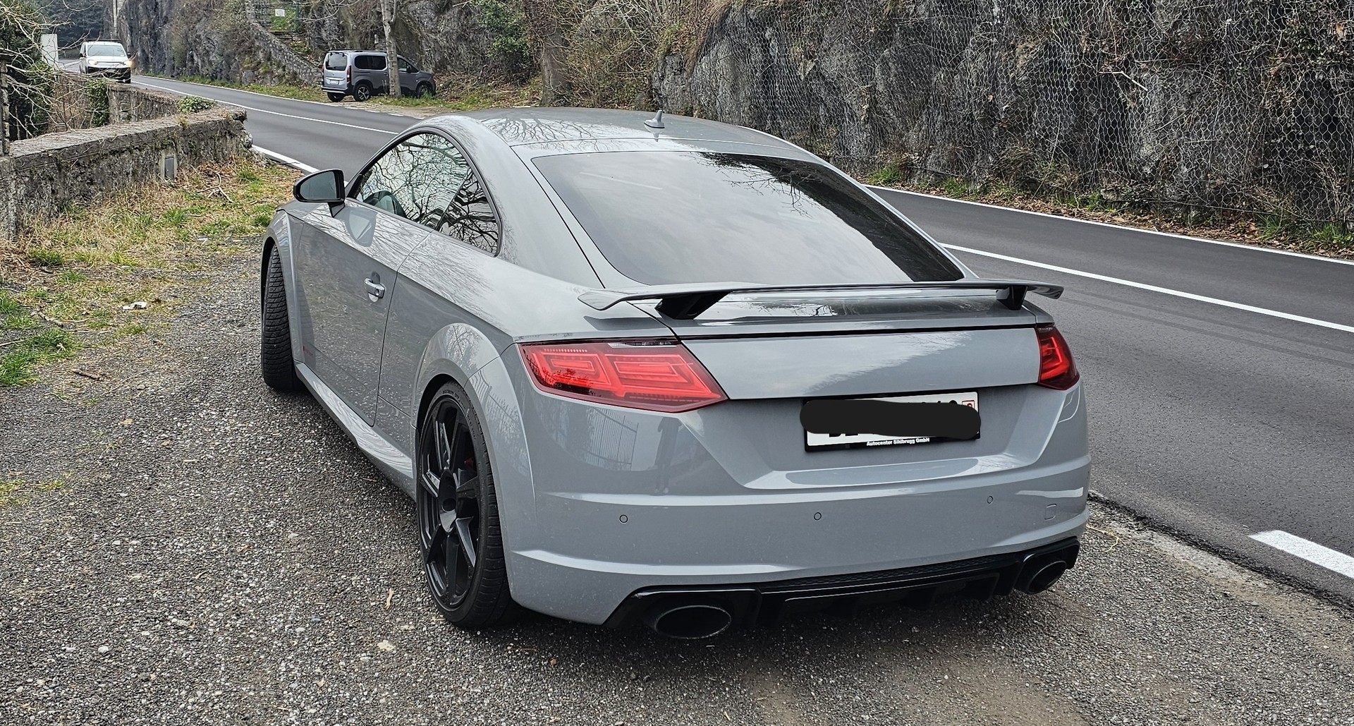 AUDI TT RS-image-1