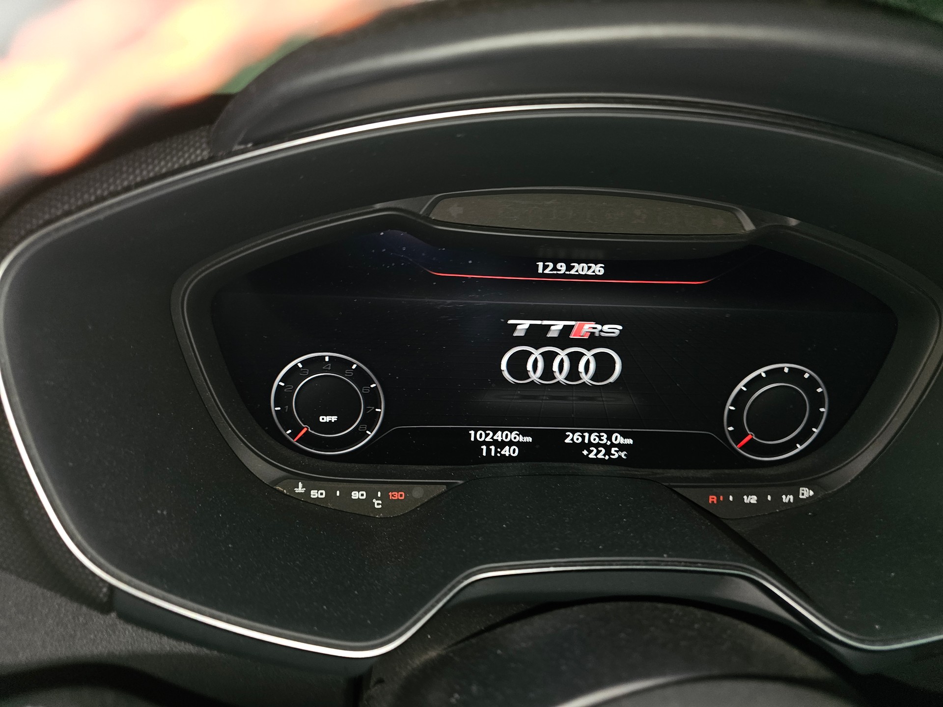 AUDI TT RS-image-3