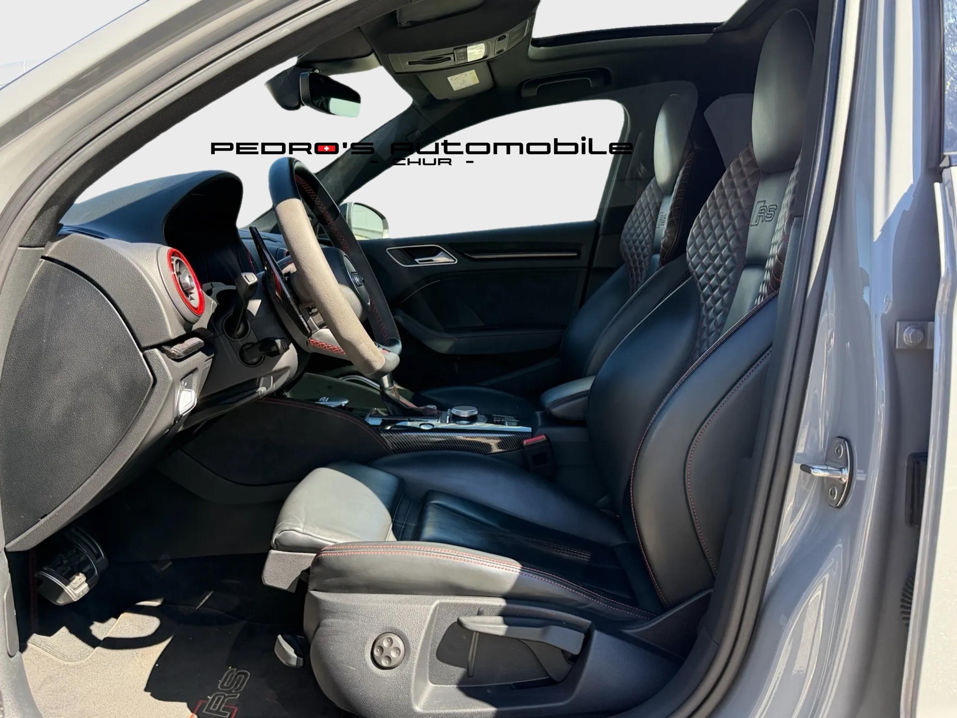 AUDI RS3 Limousine 2.5 TSI quattro S-tronic-image-11