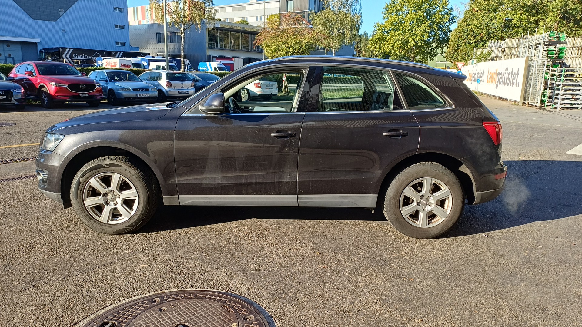 AUDI Q5 3.2 FSI quattro S-tronic-image-3