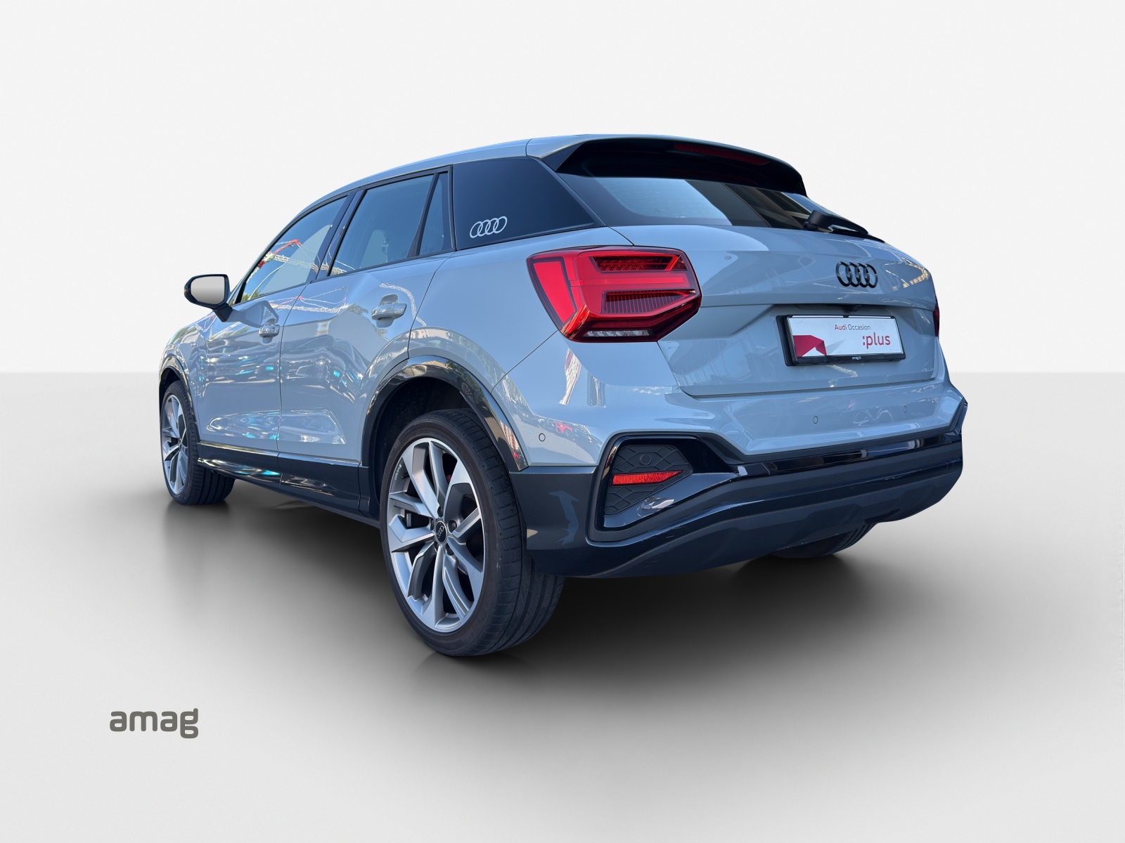 AUDI Q2 35 TFSI S line S-tronic-image-2