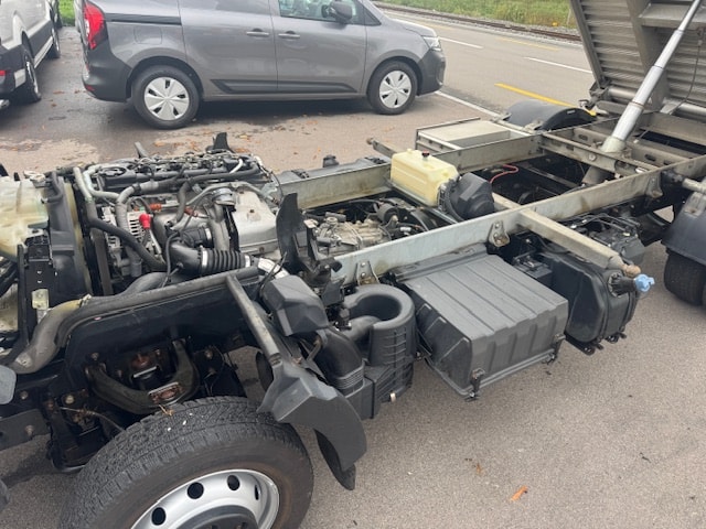 NISSAN NT400 35.13 L2 PRO Nutzlast 1150 kg Anhängelast 3.500 kg-image-9