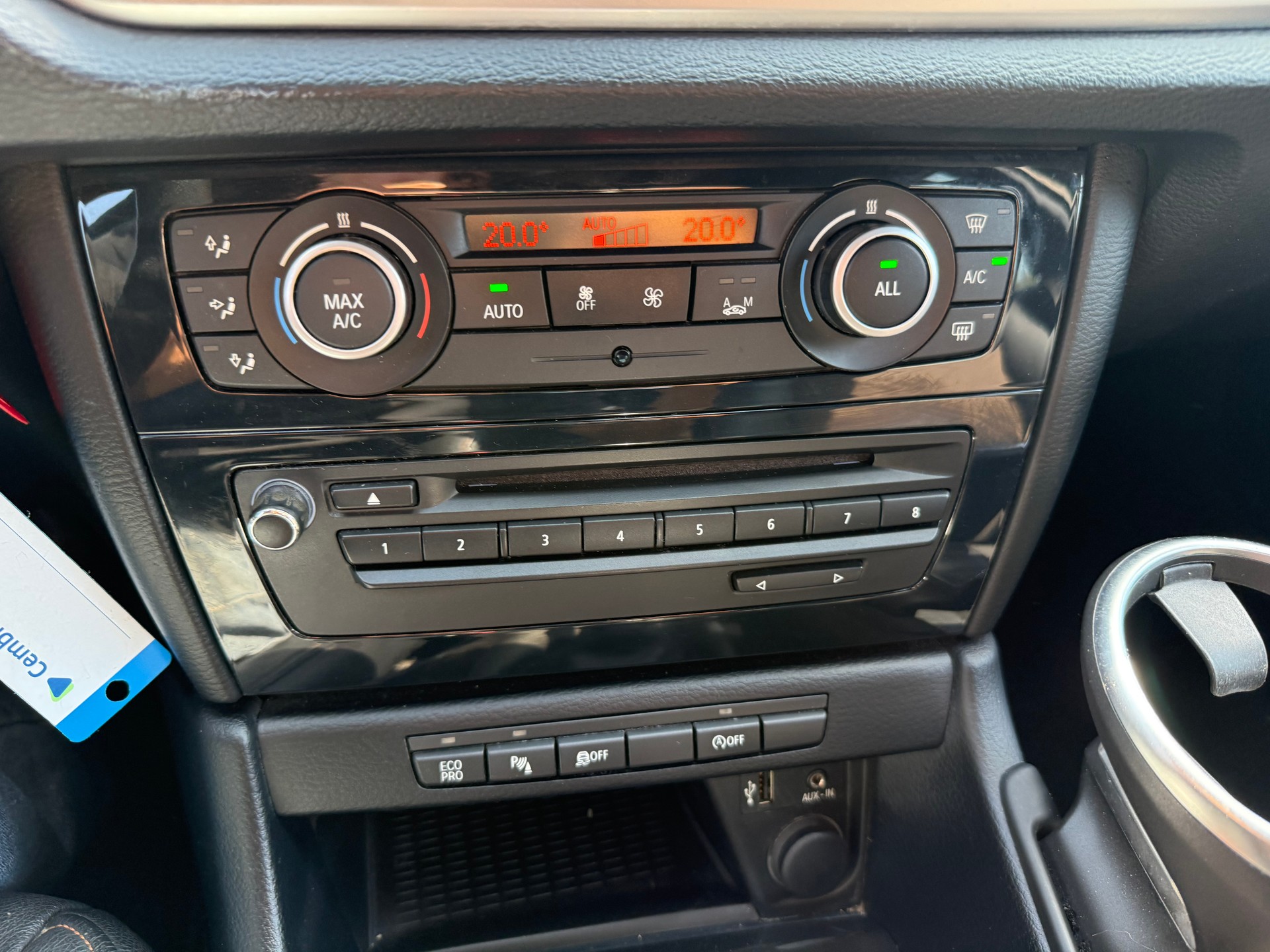 BMW X1 xDrive 18d xLine-image-25