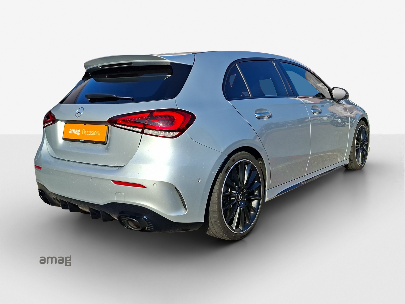 MERCEDES-BENZ A 35 AMG 4Matic Speedshift-image-4