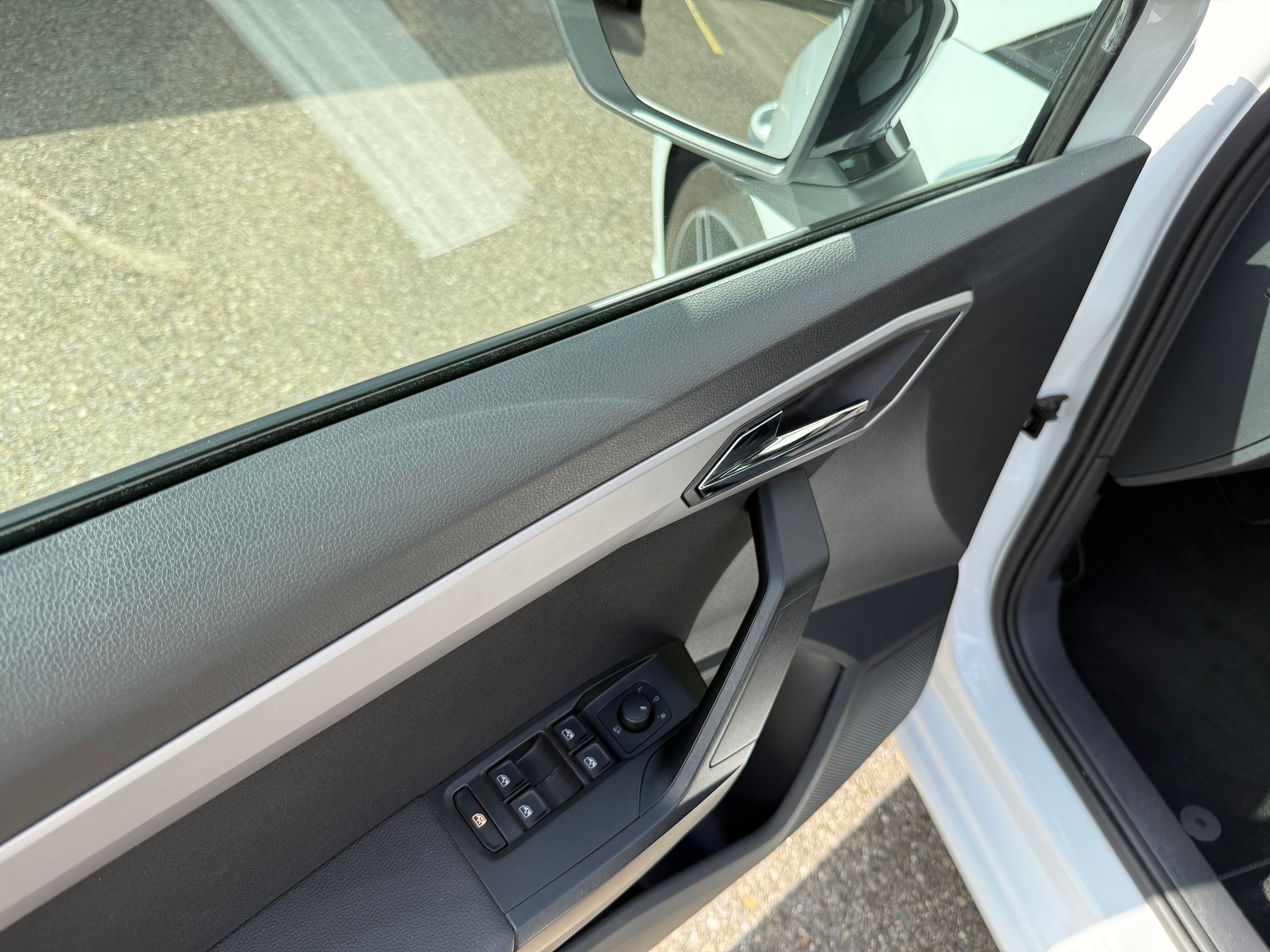 SEAT Ibiza 1.0 EcoTSI DSG Swiss FR-image-19