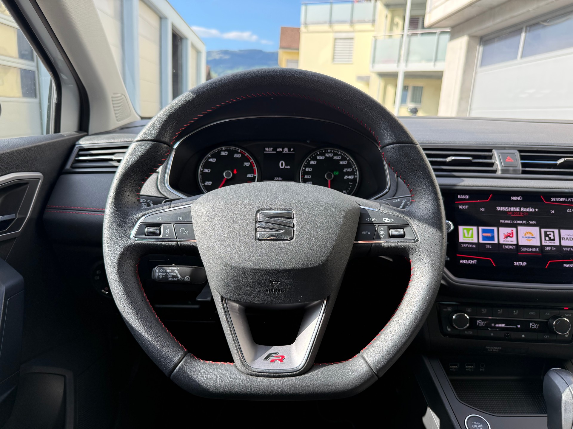 SEAT Ibiza 1.0 EcoTSI DSG Swiss FR-image-12