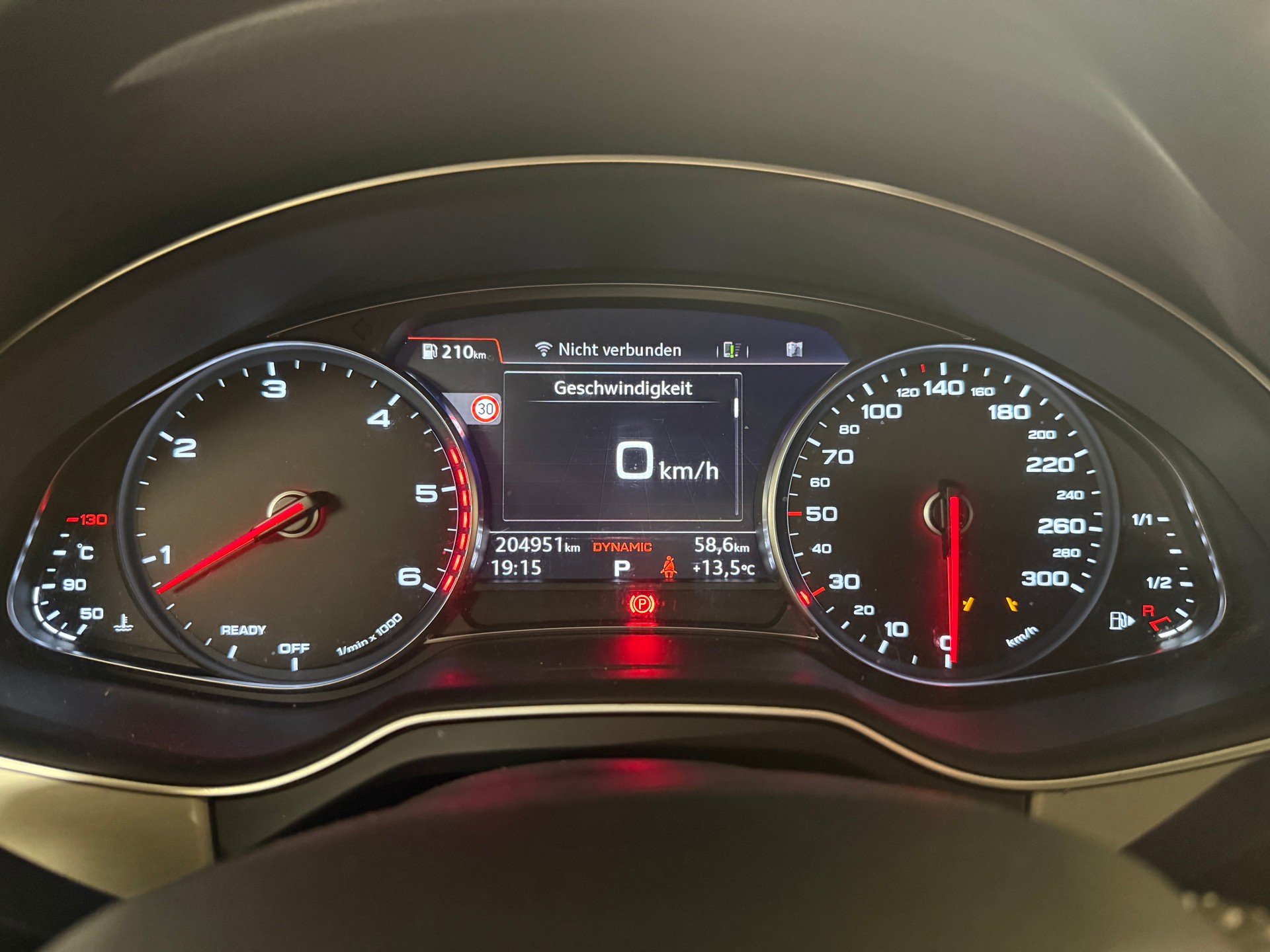 AUDI 3.0 V6 TDI 272 quattro T-Tronic-image-1