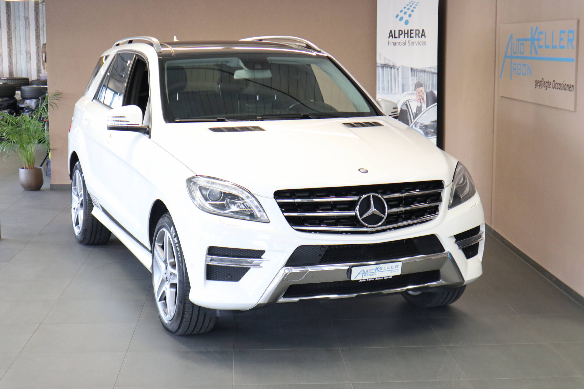 MERCEDES-BENZ ML 350 CDI BlueTec-image-2