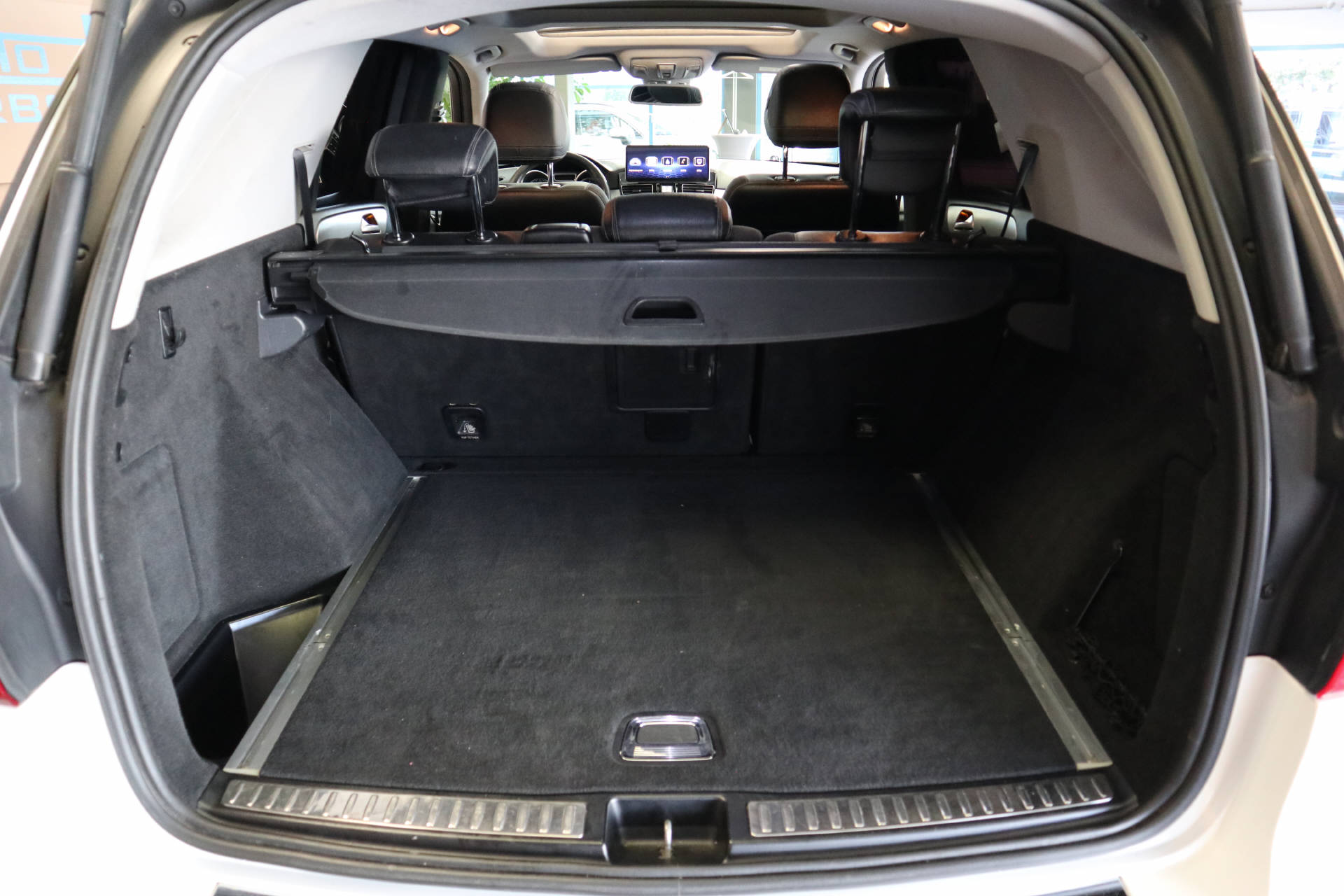 MERCEDES-BENZ ML 350 CDI BlueTec-image-9