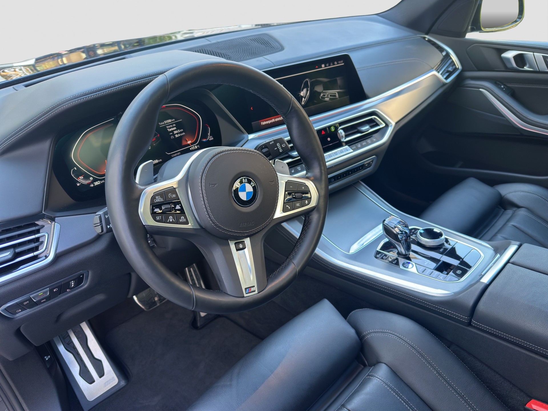 BMW X5 xDrive M50i Steptronic-image-9