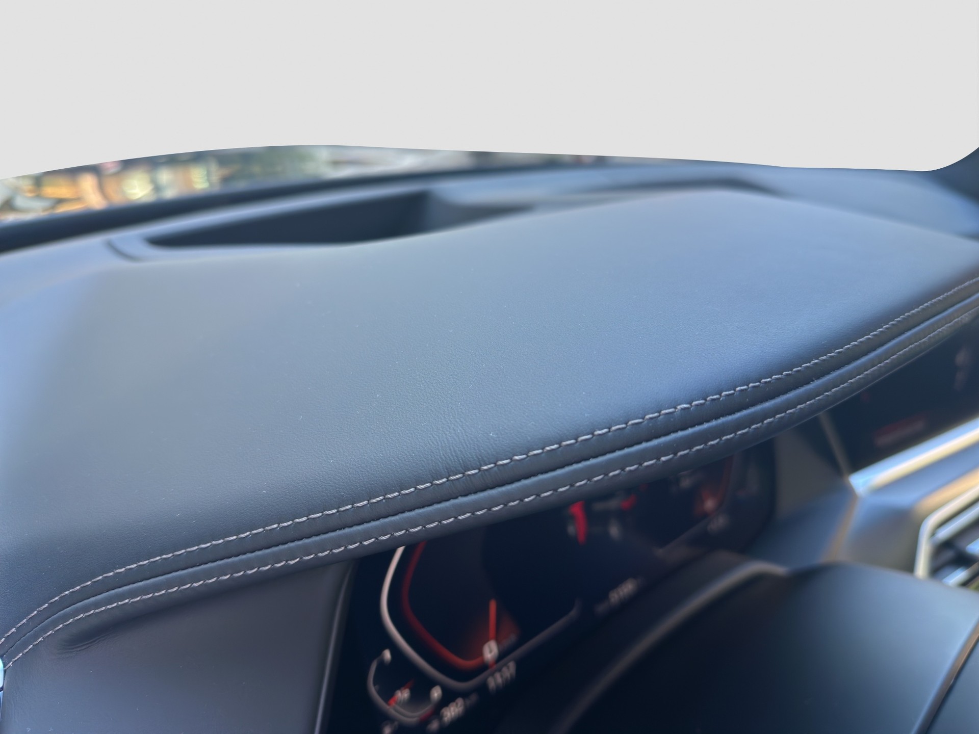 BMW X5 xDrive M50i Steptronic-image-10