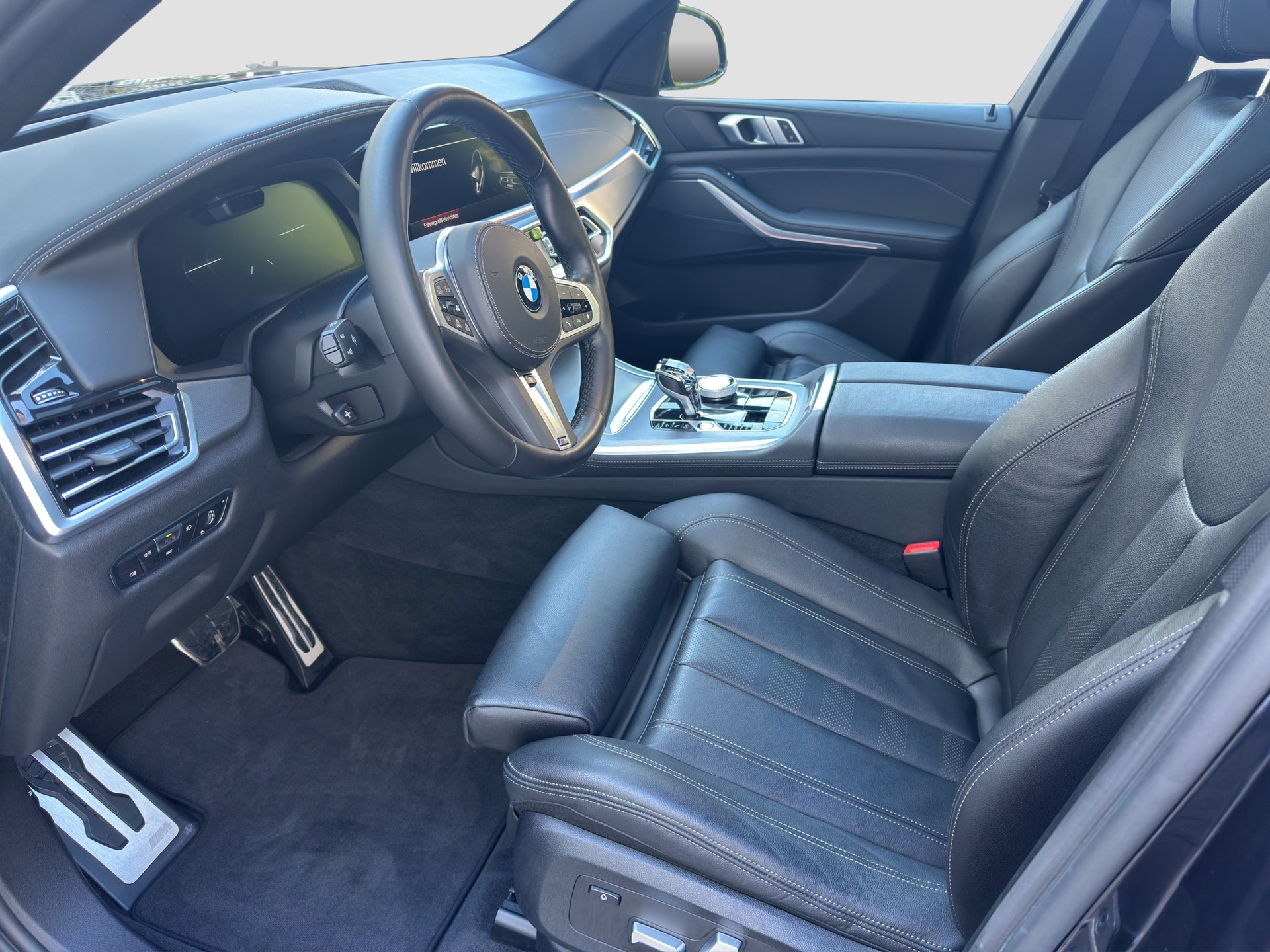BMW X5 xDrive M50i Steptronic-image-8