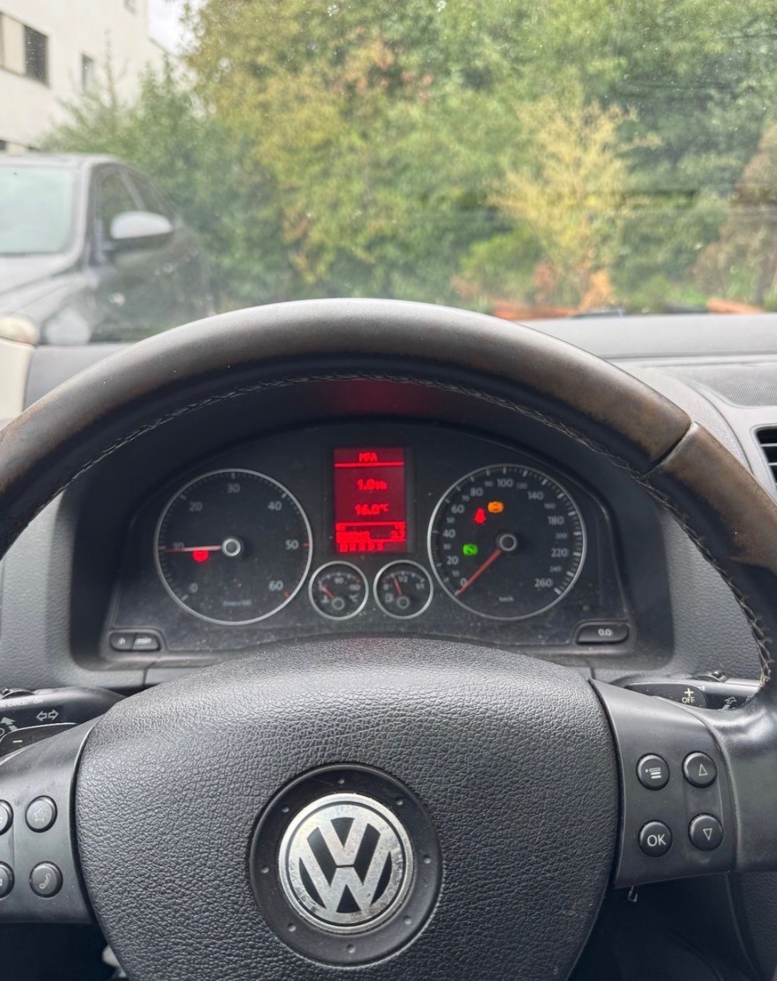 VW Golf Variant 2.0 TDI Sportline DSG-image-1