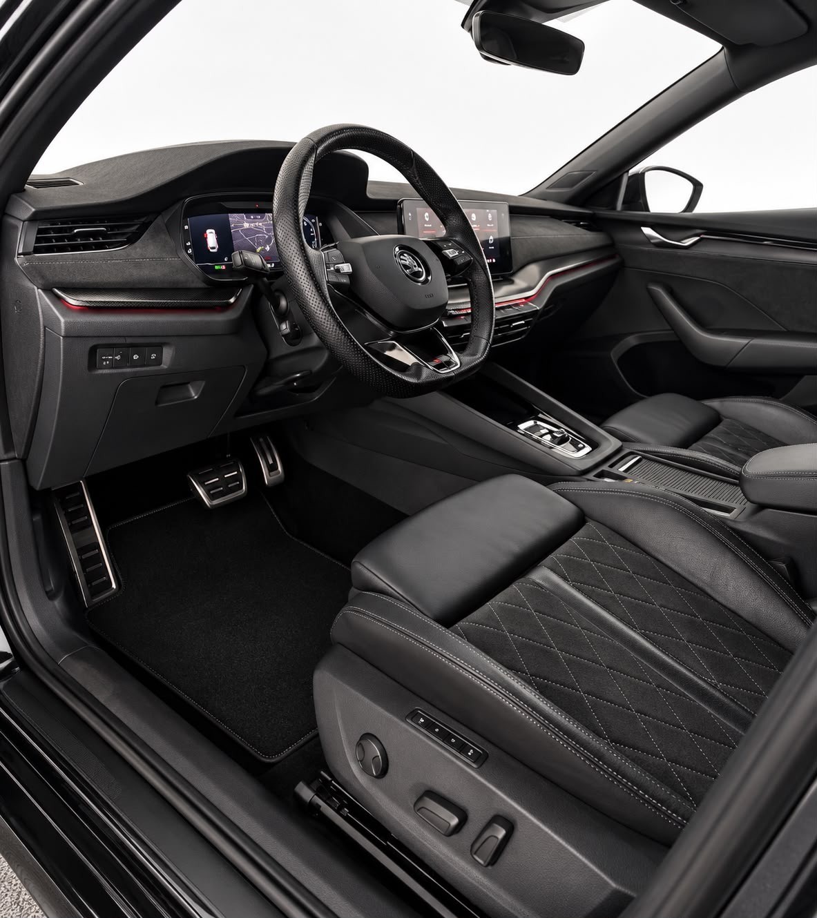 SKODA Octavia Combi 2.0 TDI DSG RS 4x4-image-6