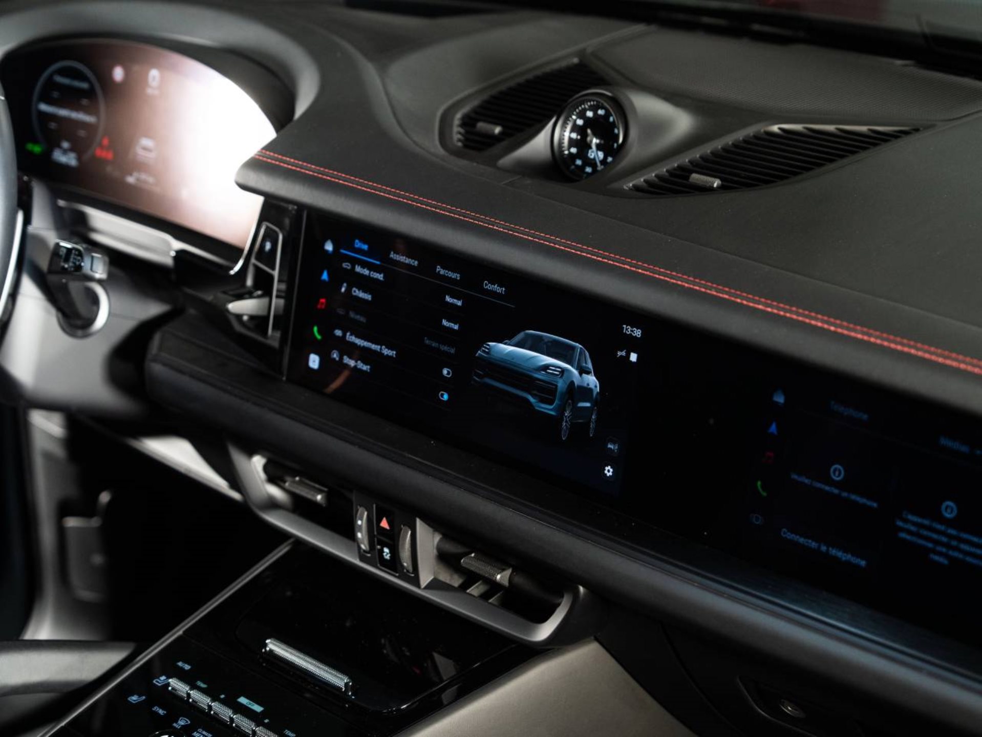 PORSCHE Cayenne GTS-image-15
