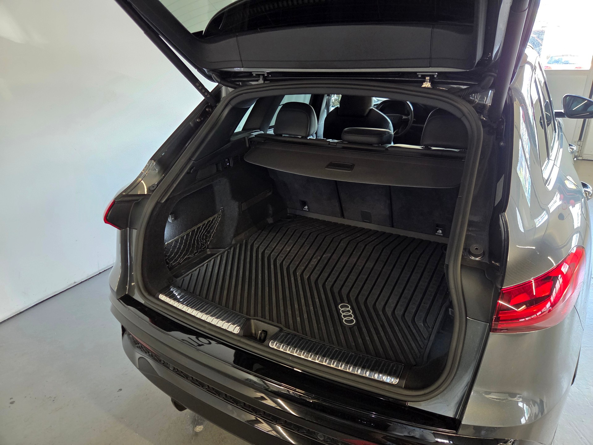 AUDI SQ5 SUV 3.0 V6 TFSI quattro S-Tronic-image-26
