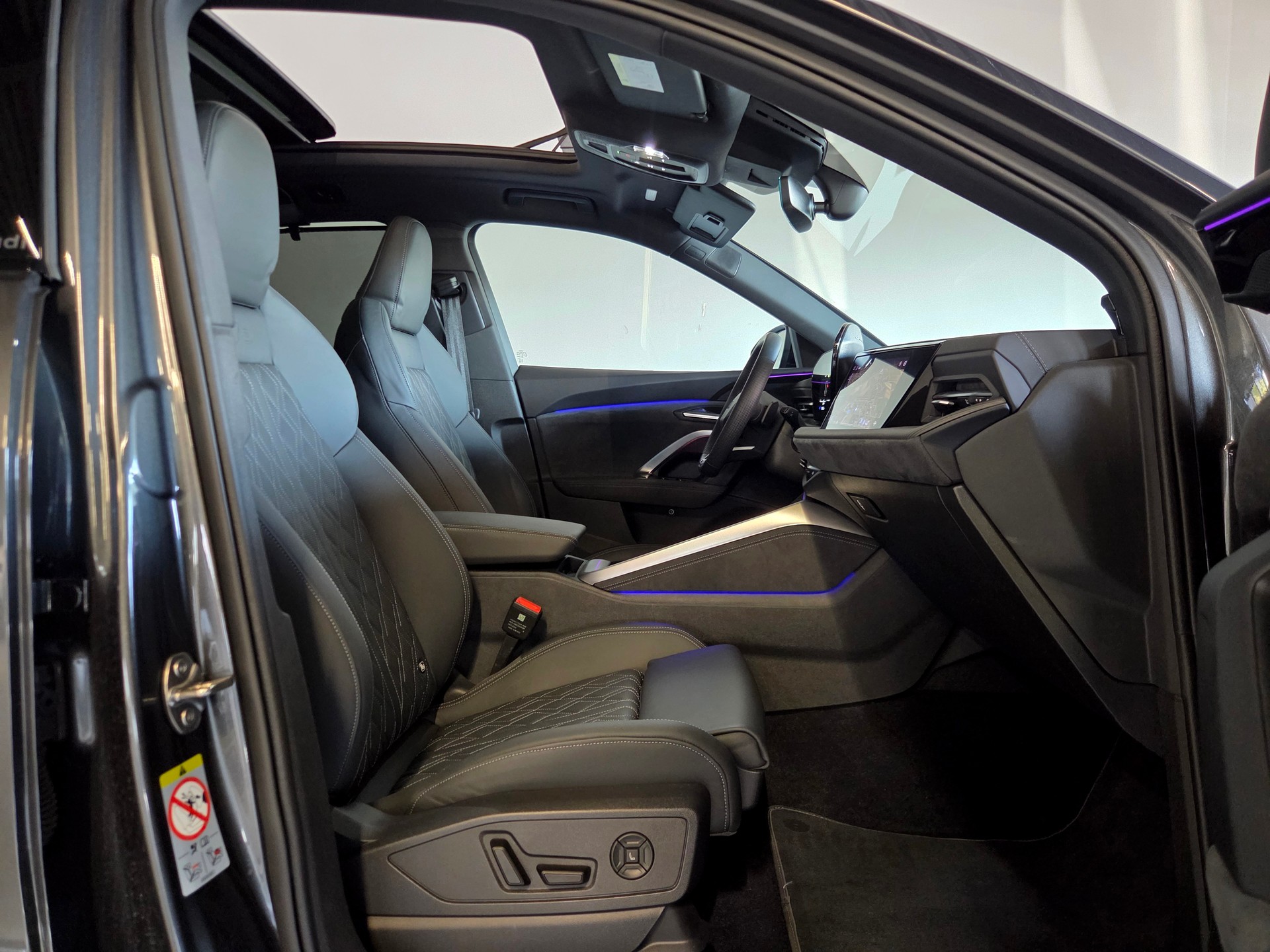 AUDI SQ5 SUV 3.0 V6 TFSI quattro S-Tronic-image-18
