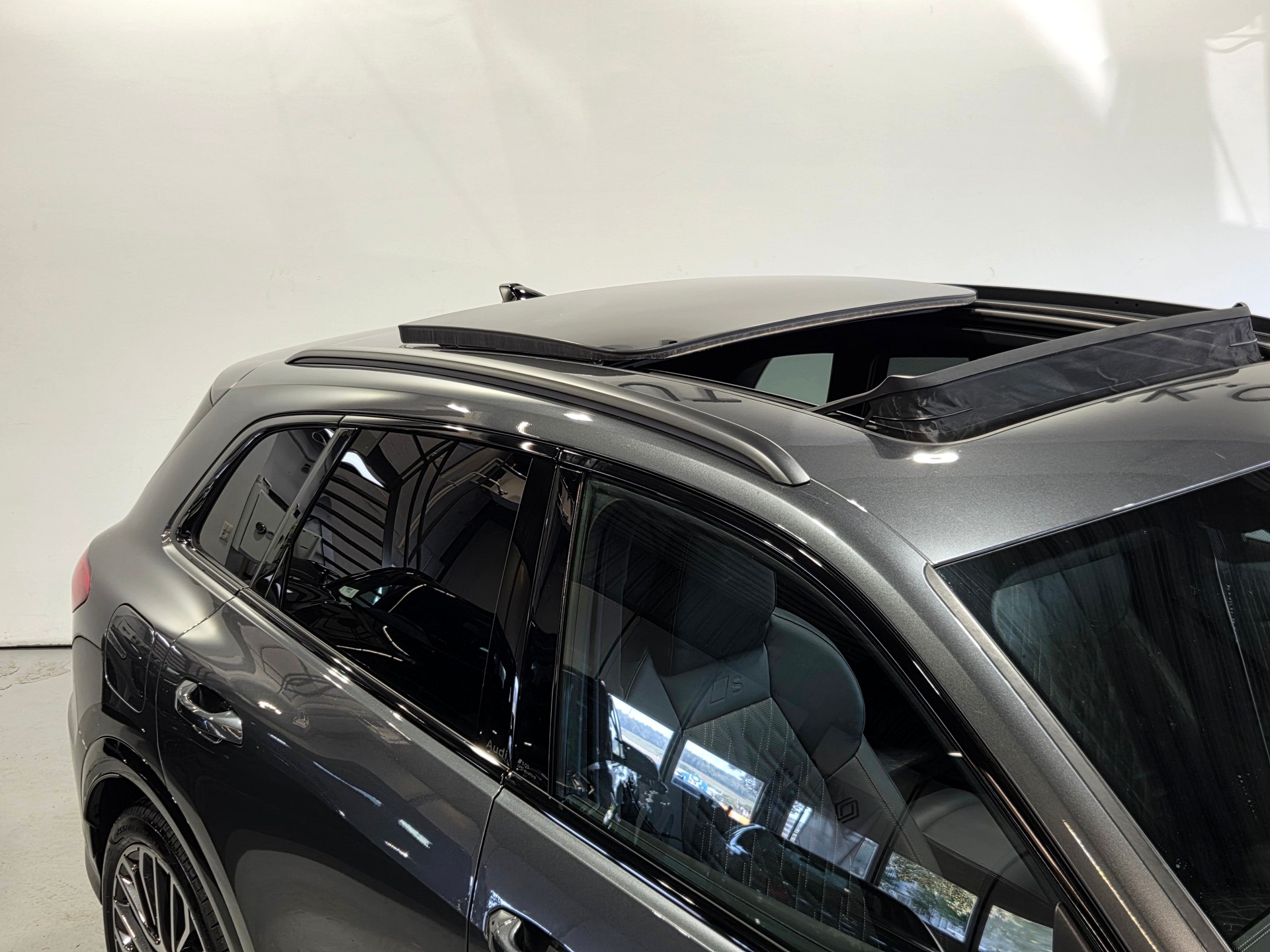 AUDI SQ5 SUV 3.0 V6 TFSI quattro S-Tronic-image-3