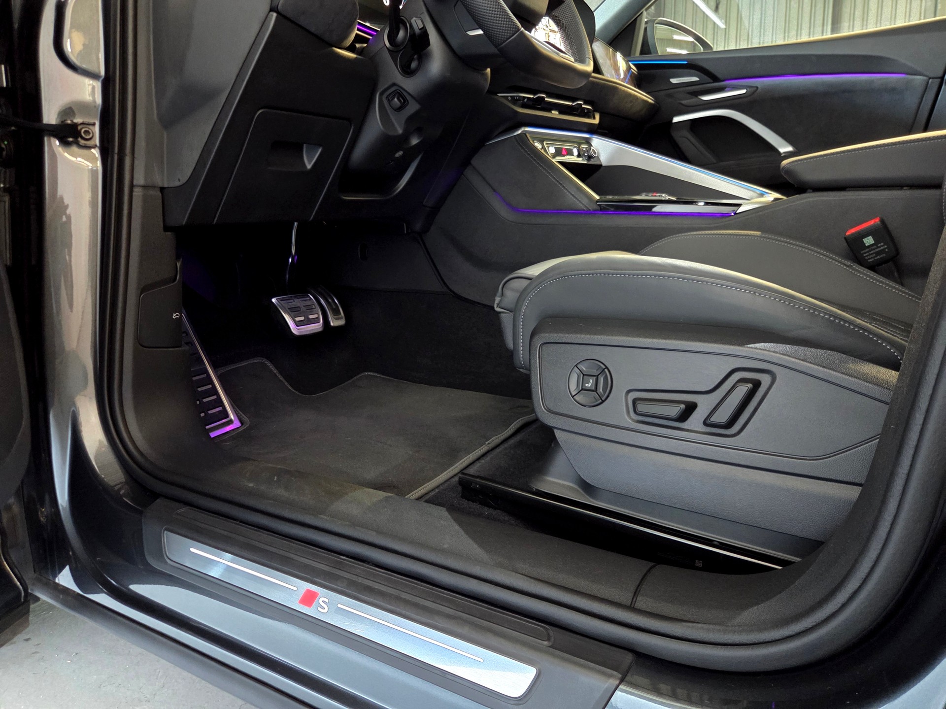 AUDI SQ5 SUV 3.0 V6 TFSI quattro S-Tronic-image-11
