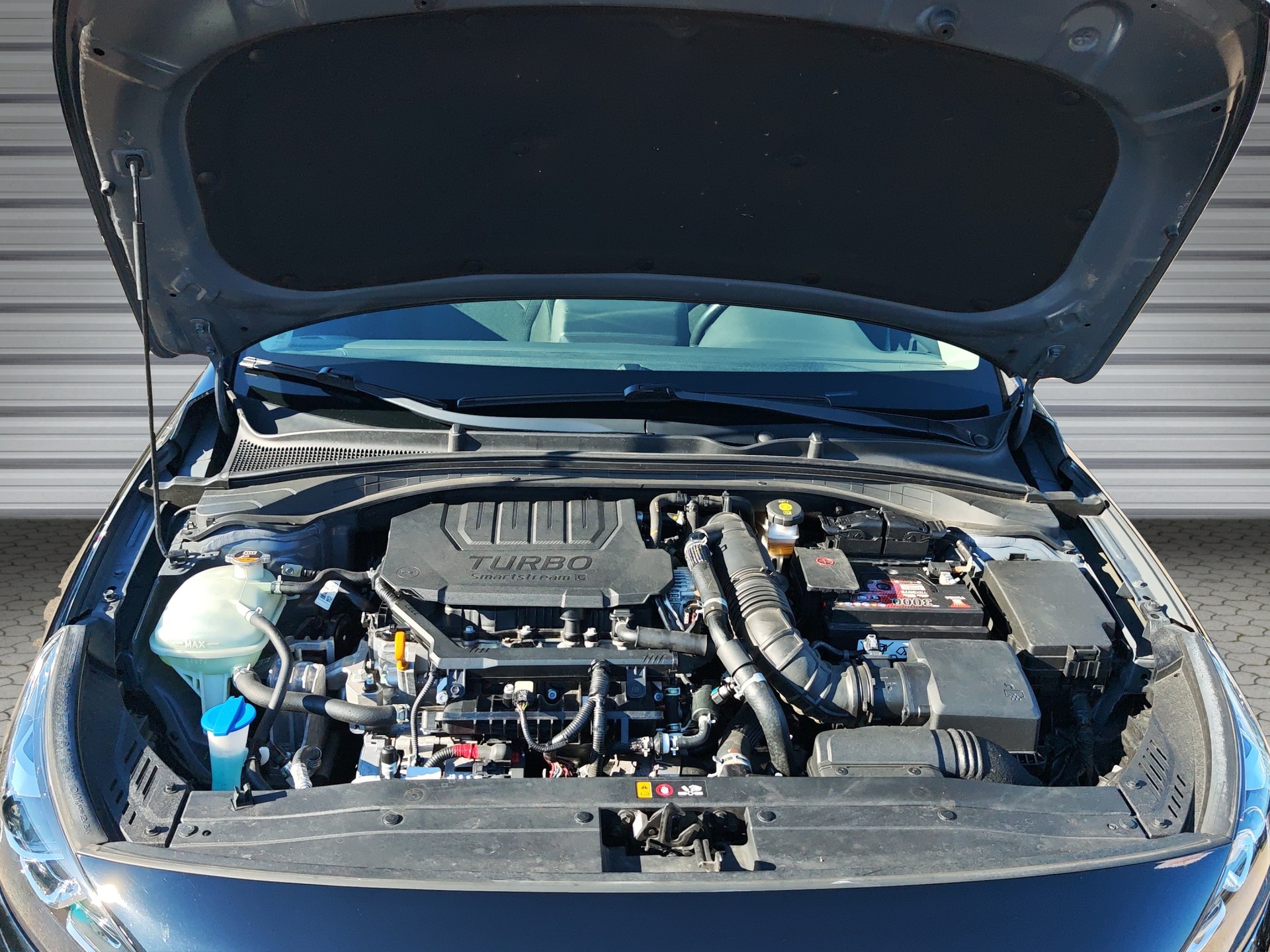 HYUNDAI i30 1.5 T-GDi Amplia 48V MH DCT-image-14
