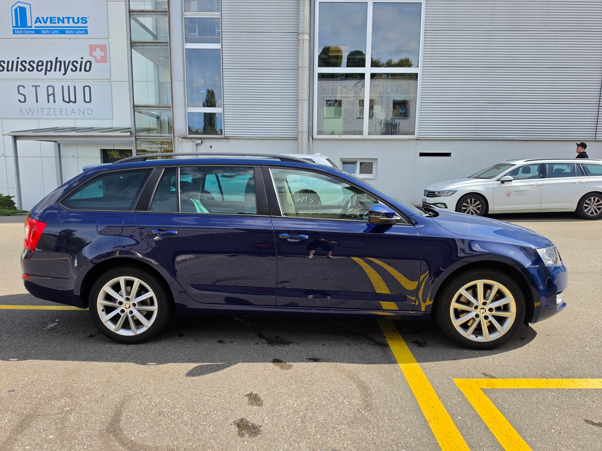 SKODA Octavia Combi 1.8 TSI Elegance 4x4 DSG-image-3