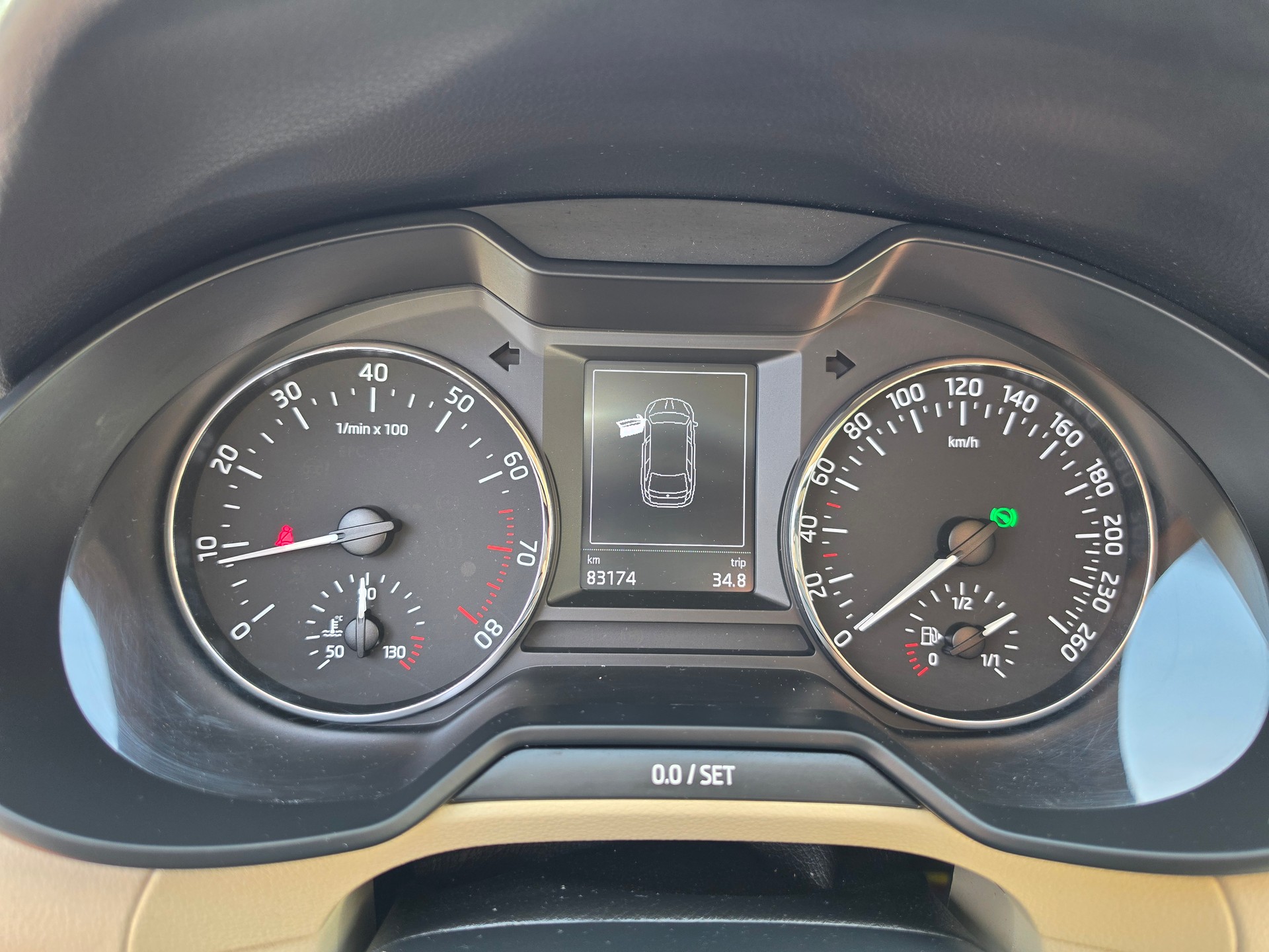 SKODA Octavia Combi 1.8 TSI Elegance 4x4 DSG-image-24
