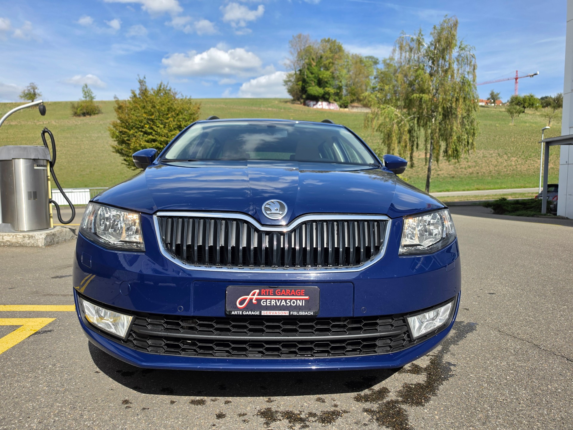 SKODA Octavia Combi 1.8 TSI Elegance 4x4 DSG-image-1