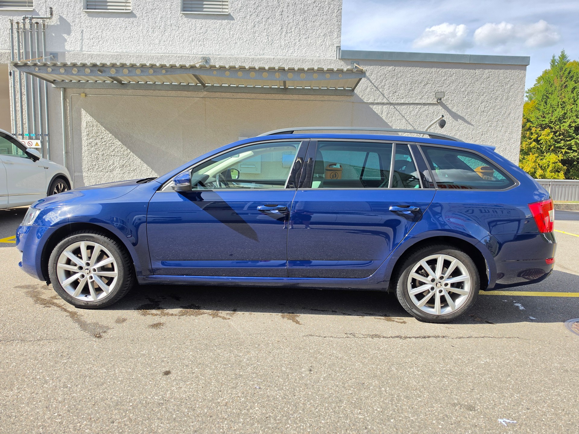 SKODA Octavia Combi 1.8 TSI Elegance 4x4 DSG-image-7