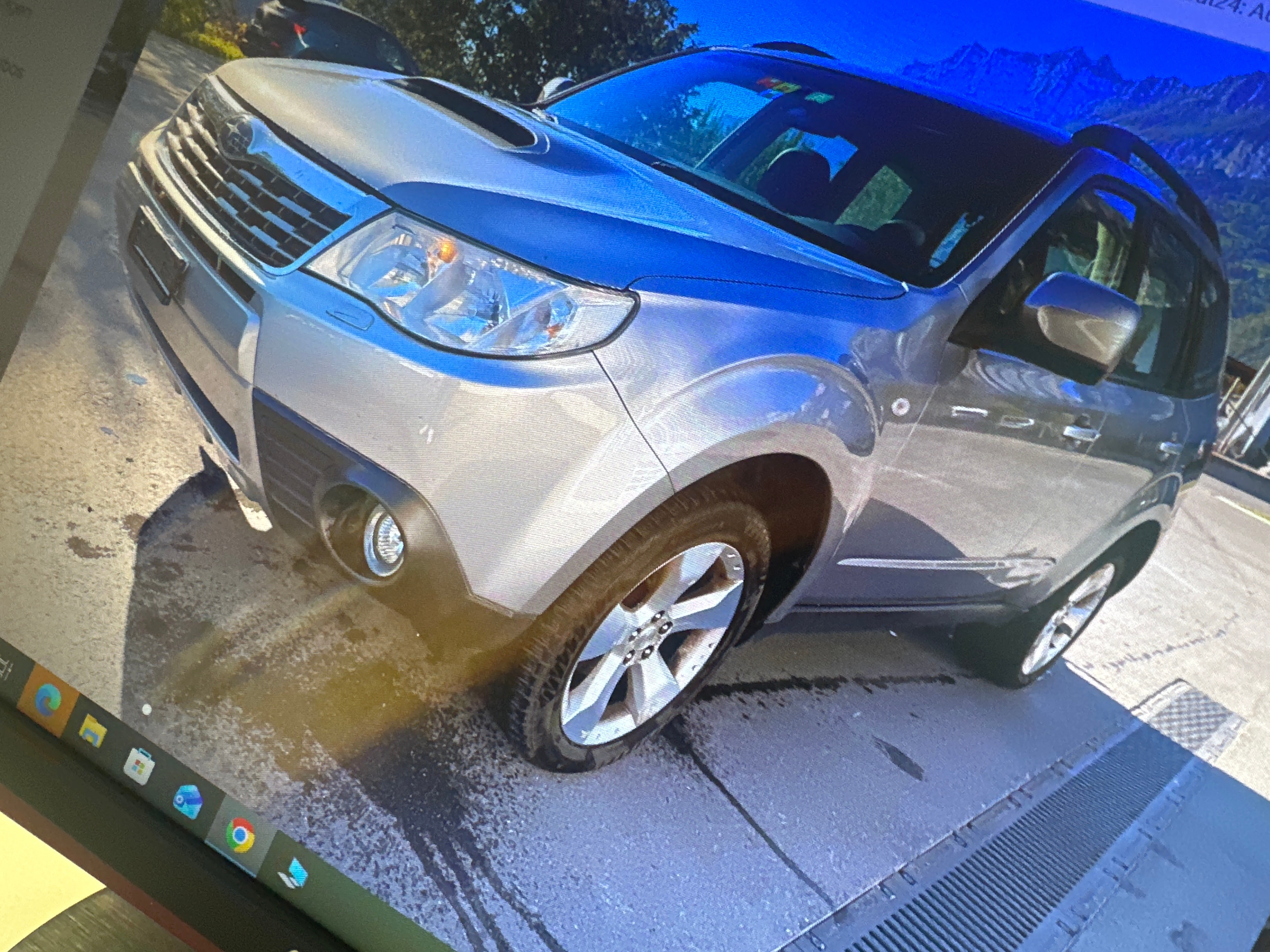 Car photo