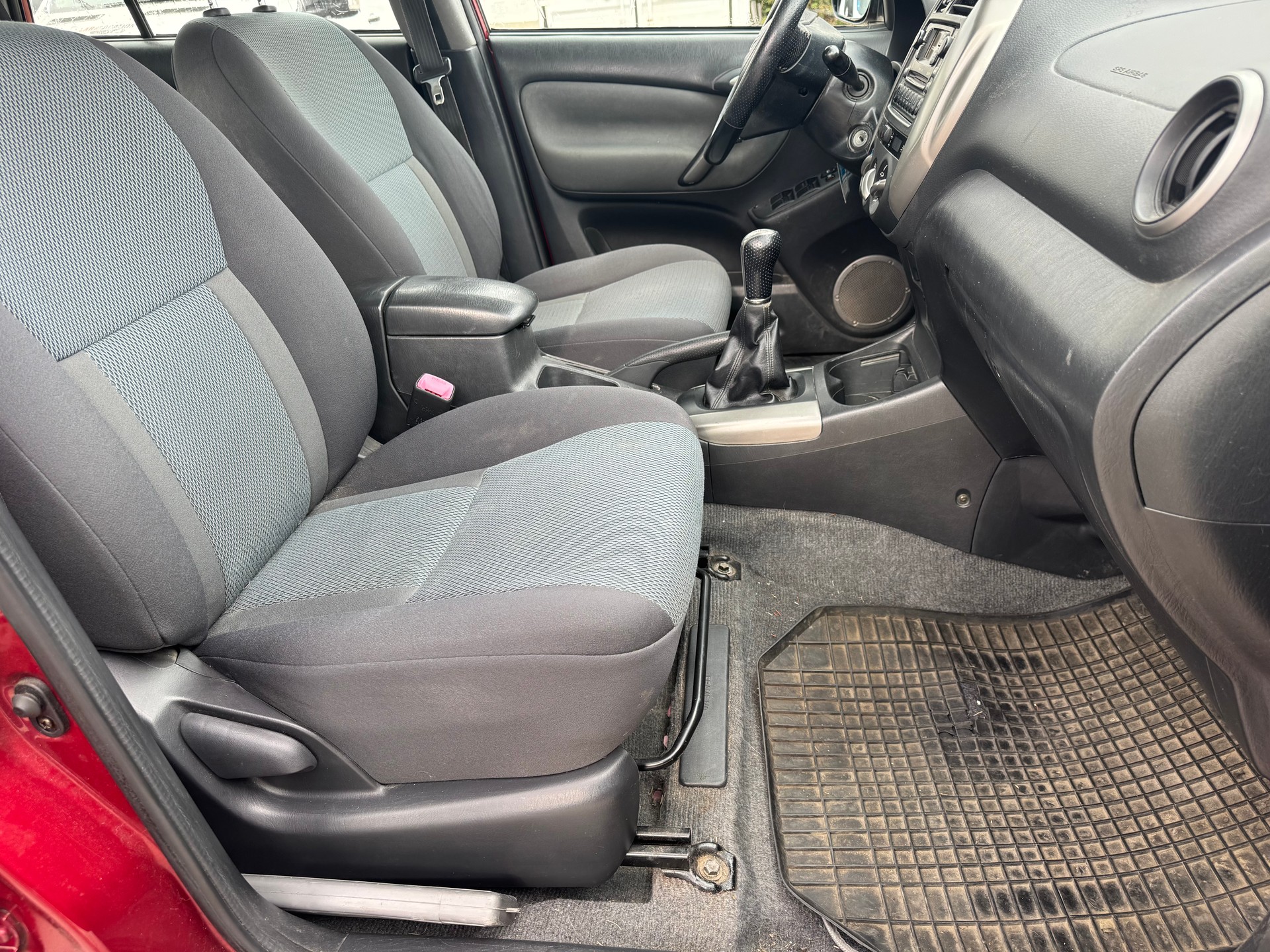 TOYOTA RAV-4 2.0 16V Linea Luna-image-8