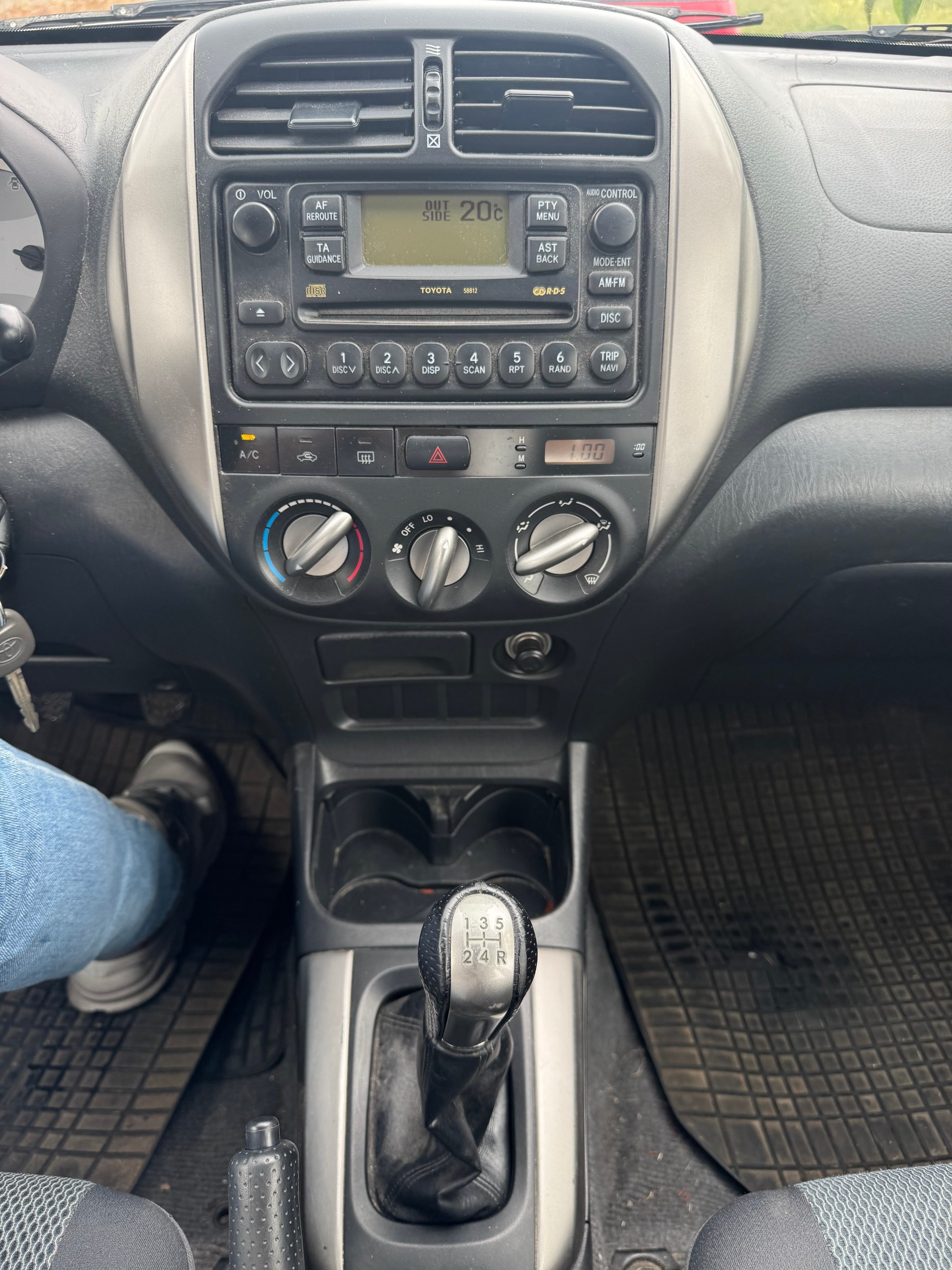 TOYOTA RAV-4 2.0 16V Linea Luna-image-10