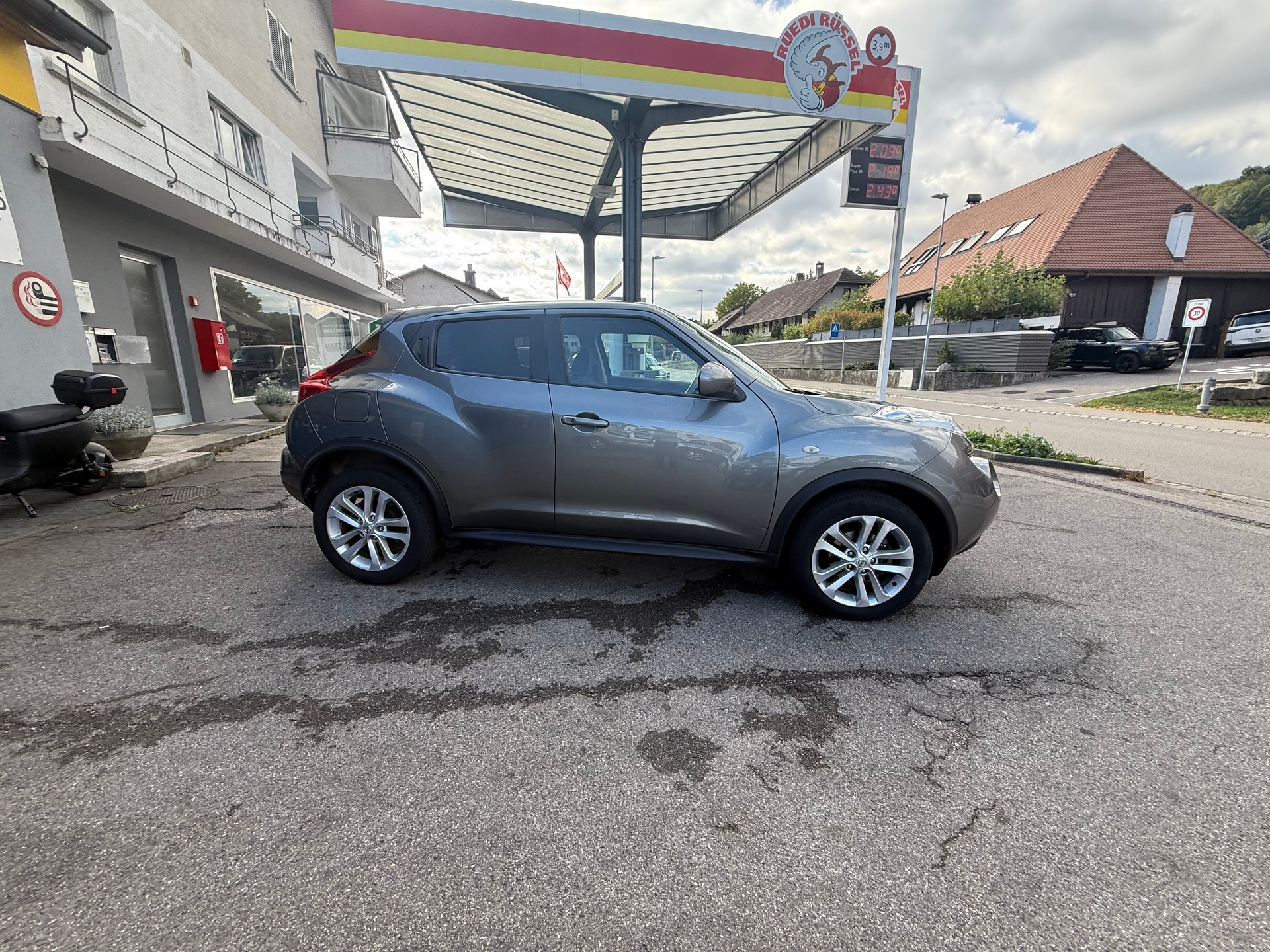NISSAN Juke 1.6 acenta Xtronic CVT-image-1