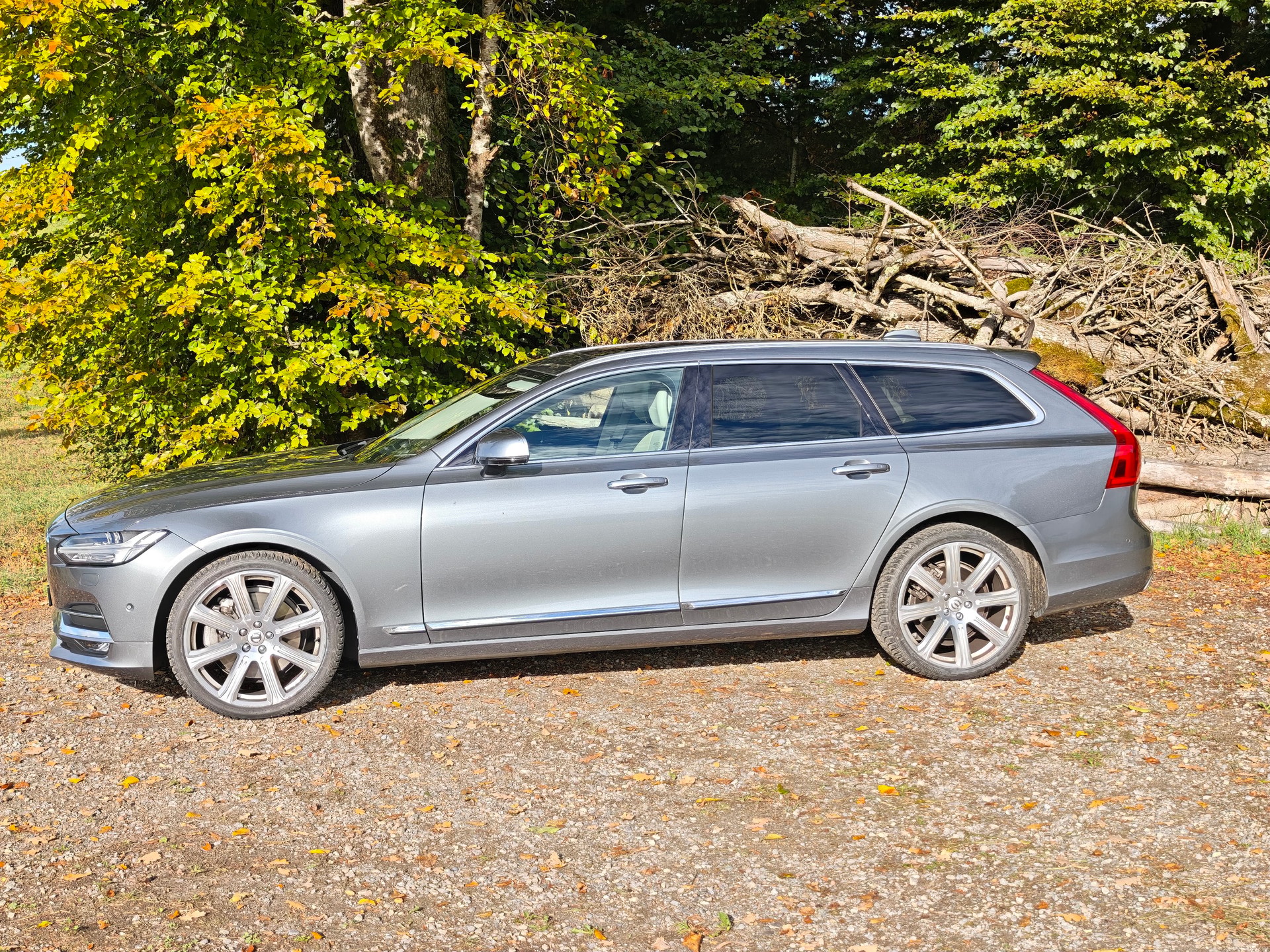 VOLVO 2.0 D5 Inscription AWD-image-1